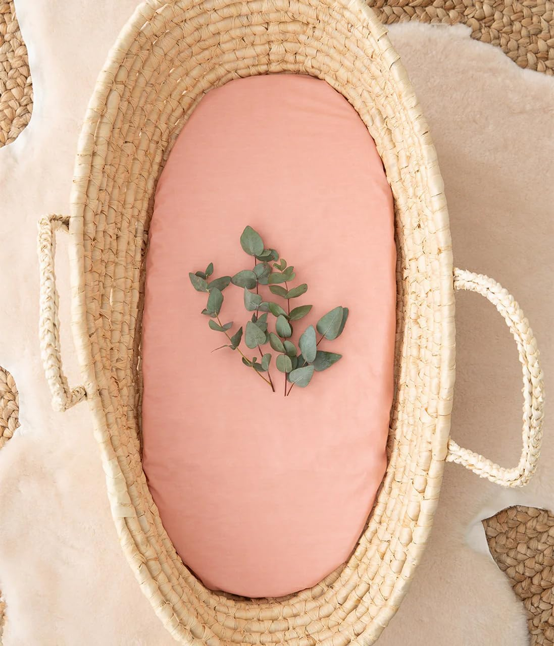 Love to Dream 2-In-1 Waterproof Bassinet Sheet & Mattress Protector | Tencel, Soft Jersey Fabric, Fits Oval & Square Mattresses, Machine Washable, Anti-Bacterial, Quiet Waterproof Backing | Pink