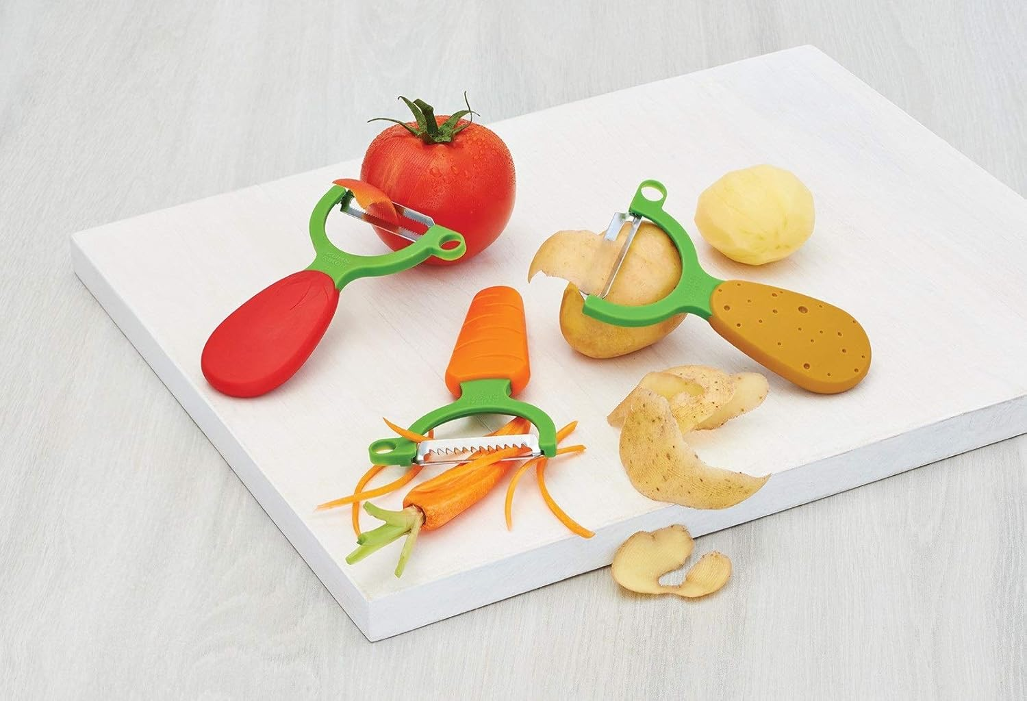 KUHN RIKON 20400 Carrot Handle Julienne Peeler, Orange image number 4