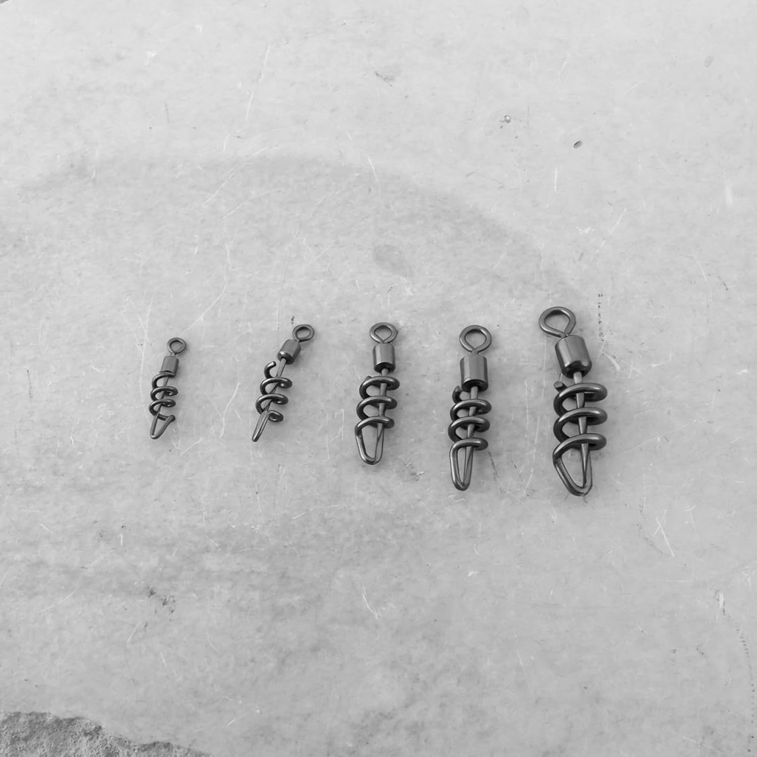 LT Easiyl 50Pcs Fishing Swivels with Corkscrew Snap Lure Jigs Connector for Saltwater Freshwater Fishing Tackle 2# 4# 6# 8# 10# image number 2