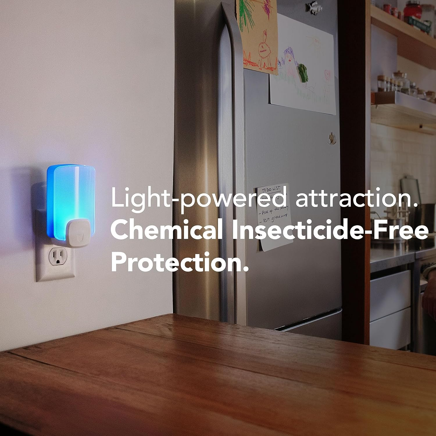 Raid Light Trap Refill Pack, 3 Refill Cards, Chemical Insectide Free and Pet Friendly image number 1