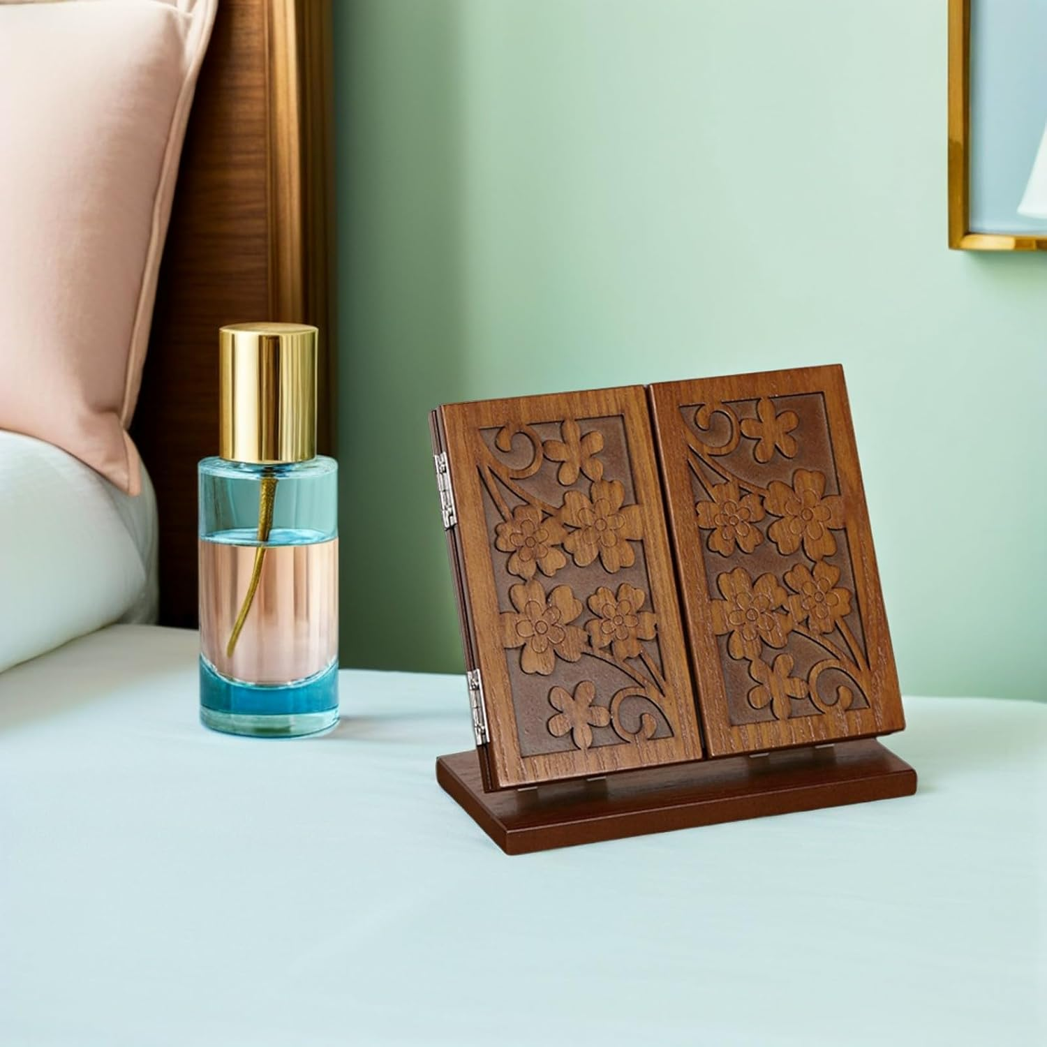 OKUMEYR Wooden Foldable Three-Sided Desktop Makeup Mirror with Clover Carving, Vintage Style Cosmetic Mirror for Indoor Vanity and Girl Makeup Tool, Cherry Wood Color image number 2