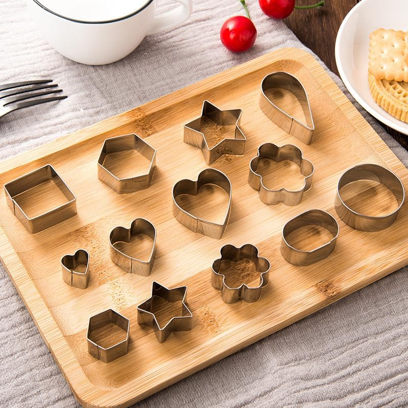 VJSSUJK 30Pcs Mini Cookie Cutters Set with Box, Small Stainless Steel Geometric & Fruit Shapes for Biscuit Baking & Polymer Clay Crafts image number 2