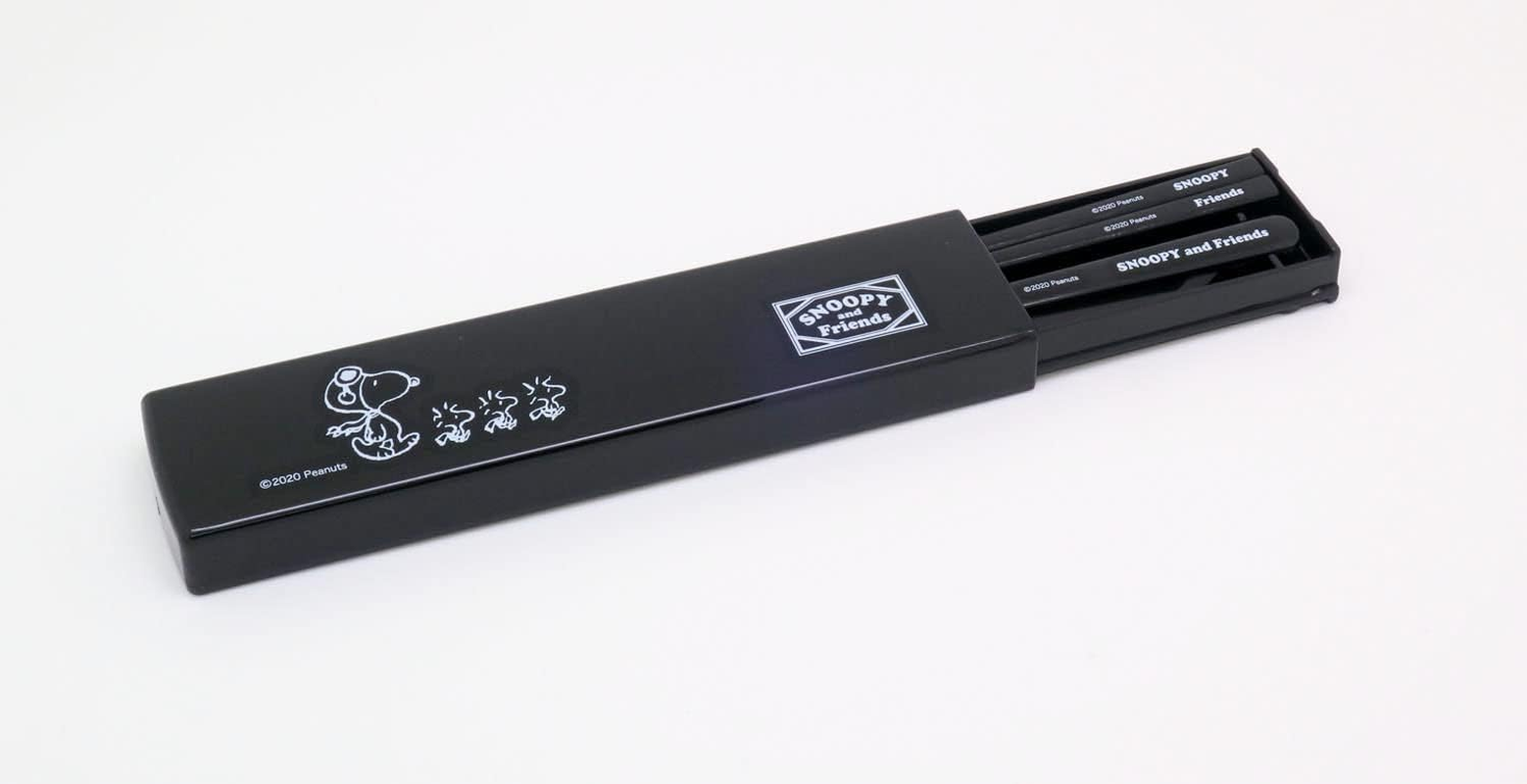 OSK CT-27 Bento Chopsticks and Cutlery Snoopy (Black) Drawstring Lid Combo, Made in Japan, 1.9 X 7.5 X 0.7 Inches (4.8 X 19.1 X 1.8 Cm)