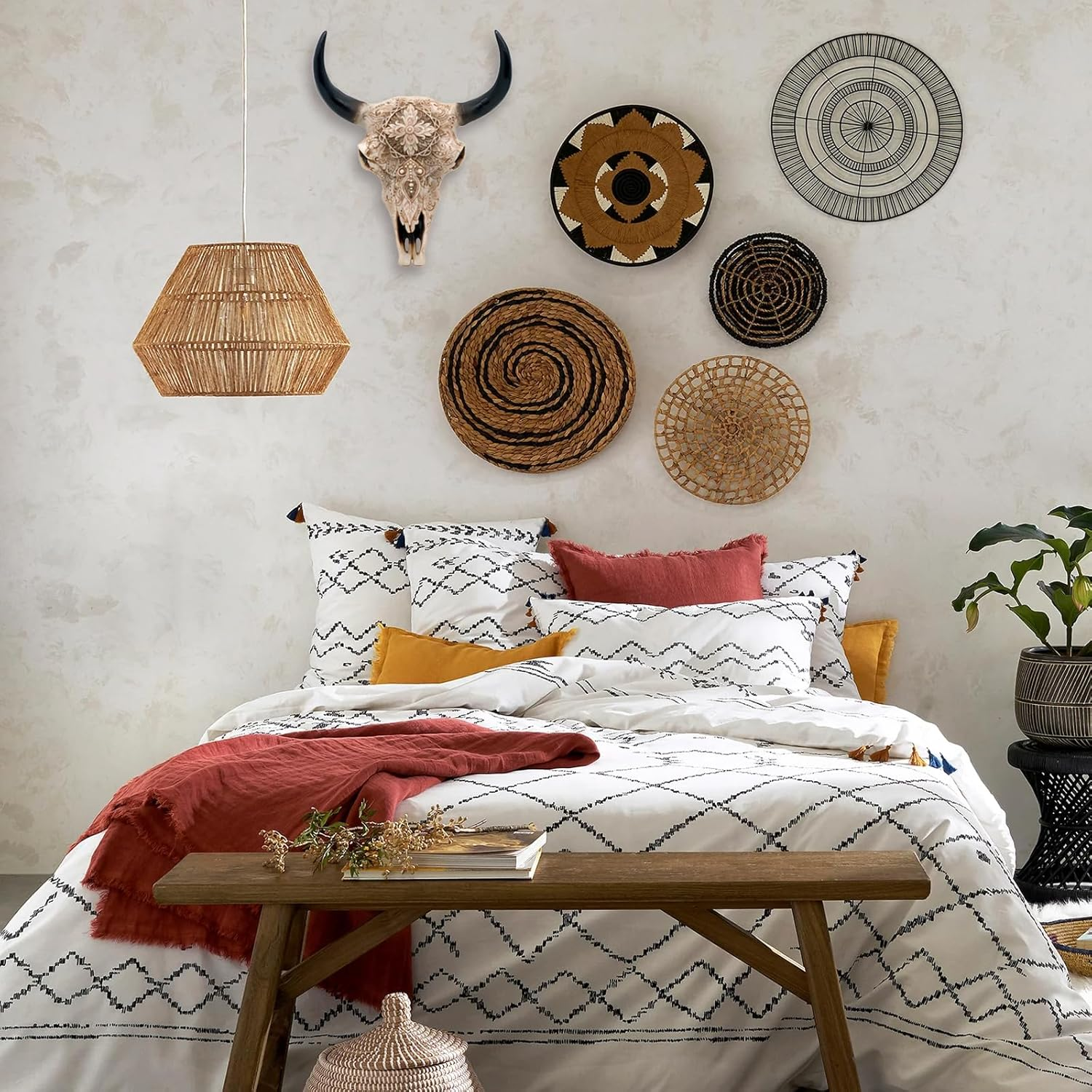 Boho Cow Skull Wall Decor - 9.3&rdquo; L Faux Bull Skull Wall Handing Resin Animal Steer Head Ornament Western Bohemia Room Ideas Decorations image number 3