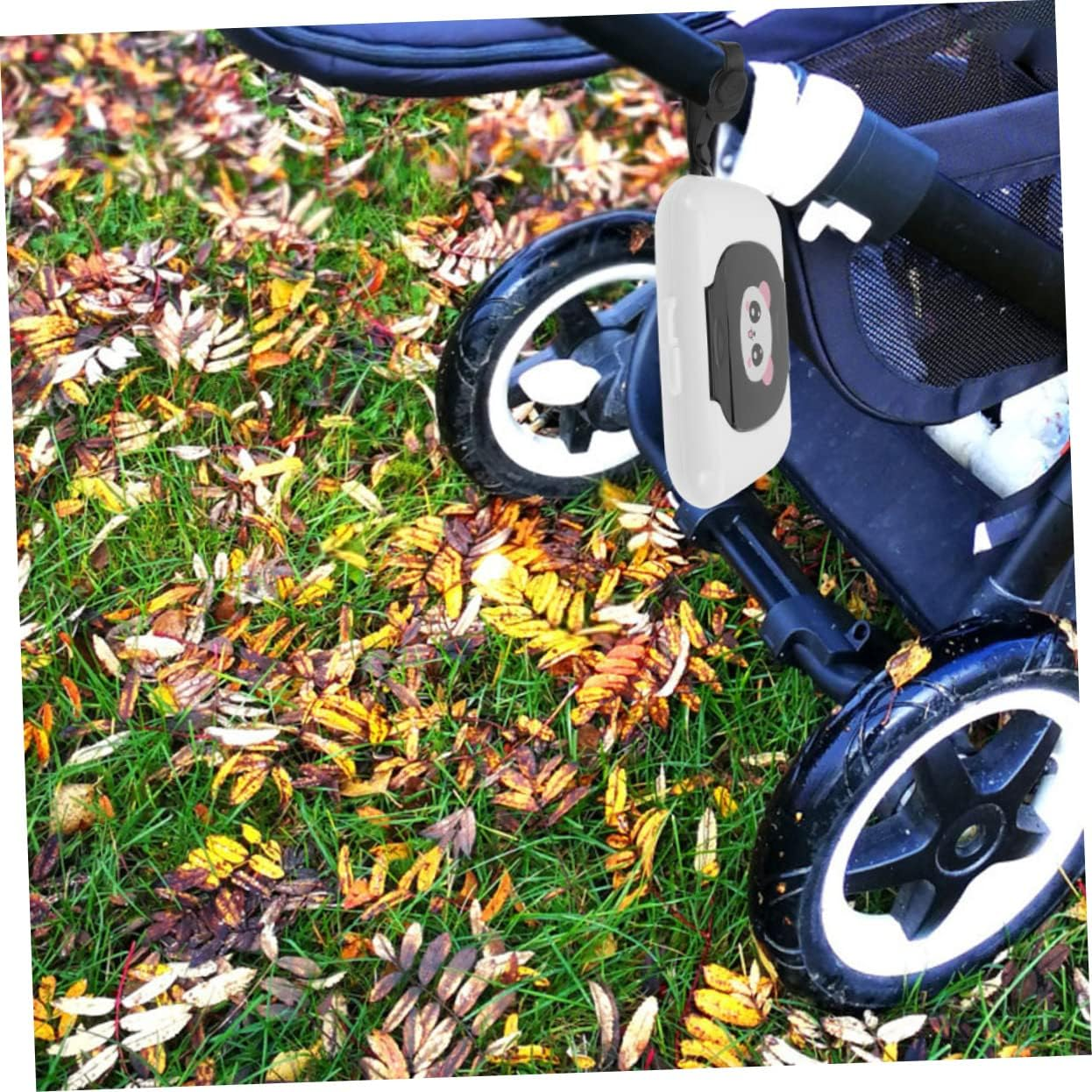 Cabilock Portable Baby Wipe Holder Travel Wipes Case Refillable Wet Tissue Dispenser Box 2Pcs Set Black and Red for Infant Outdoor Use image number 5