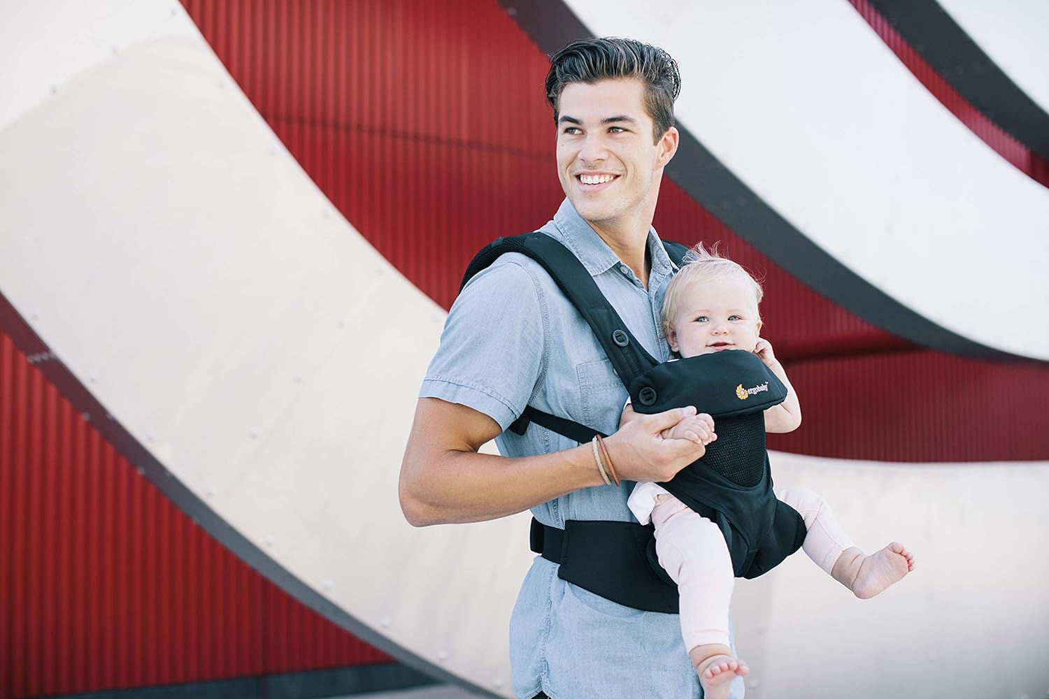 Ergobaby Omni 360 Cool Air Mesh Baby Carrier - All-In-One Newborn to Toddler Carrier (7-20Kg), Breathable, Ergonomic Design with Lumbar Support - Baby Travel Essentials - Pearl Grey - Pearl Grey image number 5