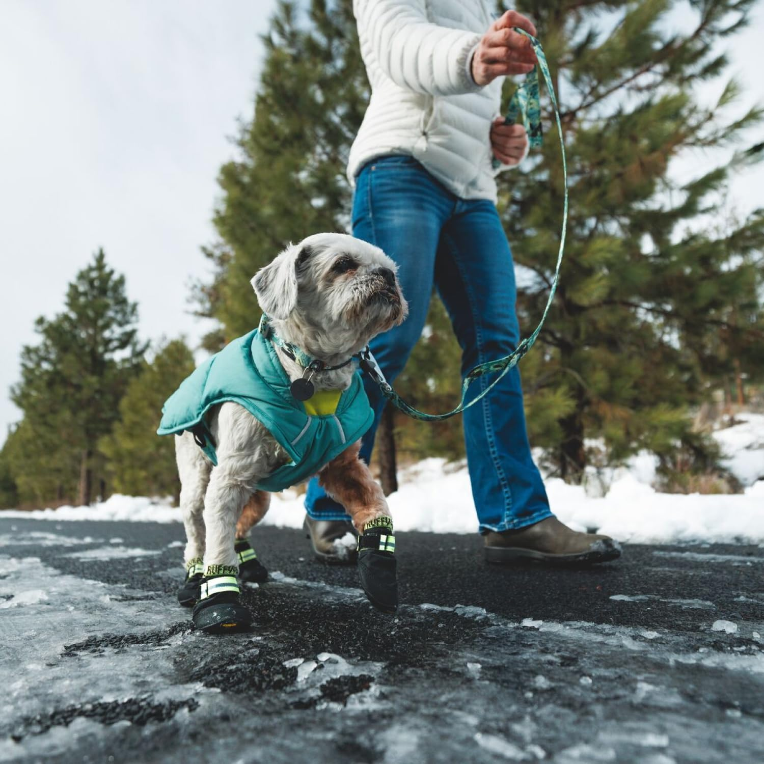 Ruffwear Front Range Collar, Dog Collar with V-Ring, Adjustable Length Pet Dog Collar, Comfortable Soft Fabric, Pet Collar with Dog Lead Attachment Ring, Moonlight Fade 20-26 Inches image number 2