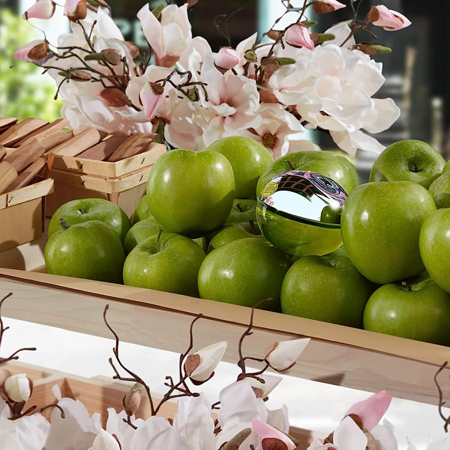 Be Delicious by Donna Karan for Women - 3 Pc Gift Set 3.4Oz EDP Spray, 0.5Oz EDP Spray, 5.1Oz Shower Mousse image number 3