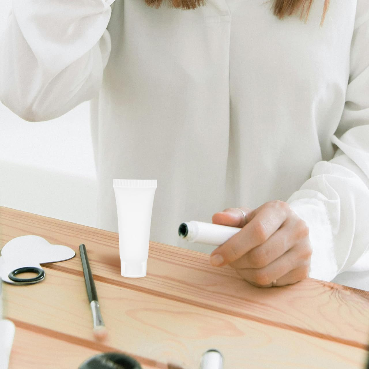 Baluue 50Pcs 10Ml Refillable Travel Squeeze Tubes - Leak-Proof Plastic Packing Hose for Hand Cream Shampoo Toothpaste Diy Projects Easy to Fill and Clean image number 3