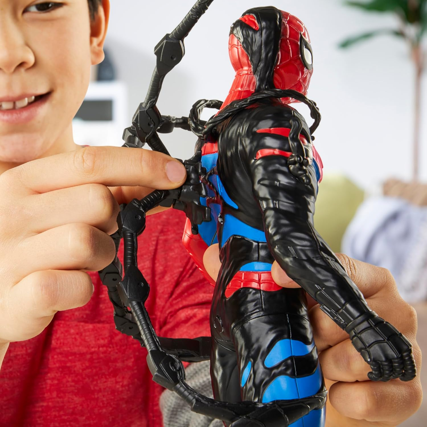 Marvel Spider-Man Venomversus Spider-Man Colour Changer Action Figure with Accessories image number 6