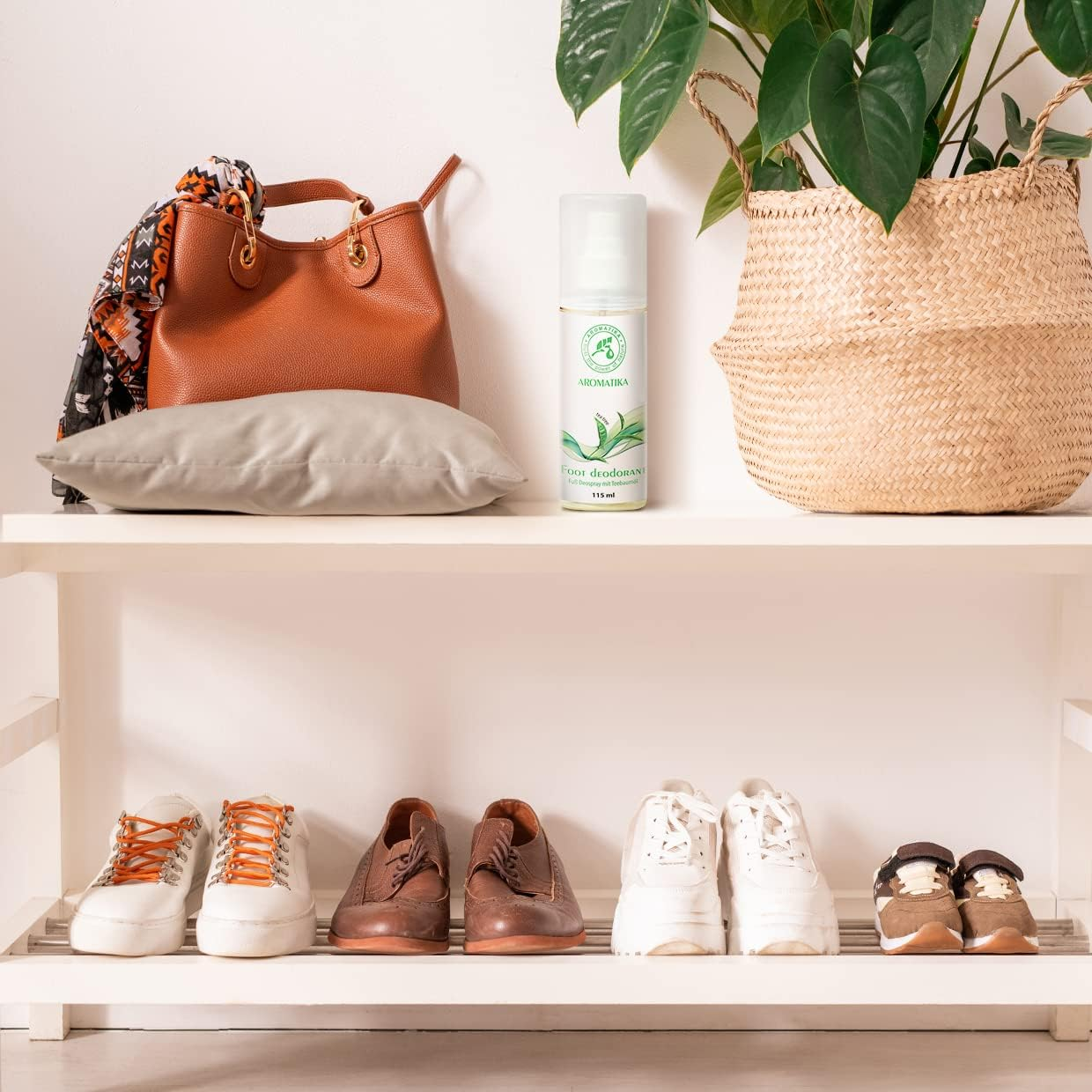 AROMATIKA Tea Tree Essential Oil Foot Deodorant Spray 115Ml - Antiperspirant for Feet image number 5