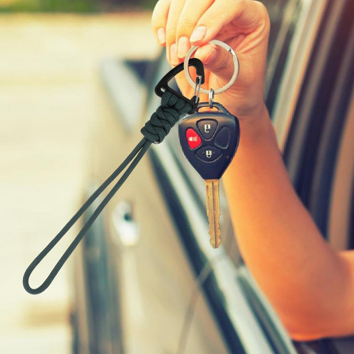 Iplusmile Multifunctional Polyester Cord Lanyard with Carabiner Keychain, Military Green Wrist Strap Anti-Lost Rope for Outdoor, Travel, and Everyday Key Holding