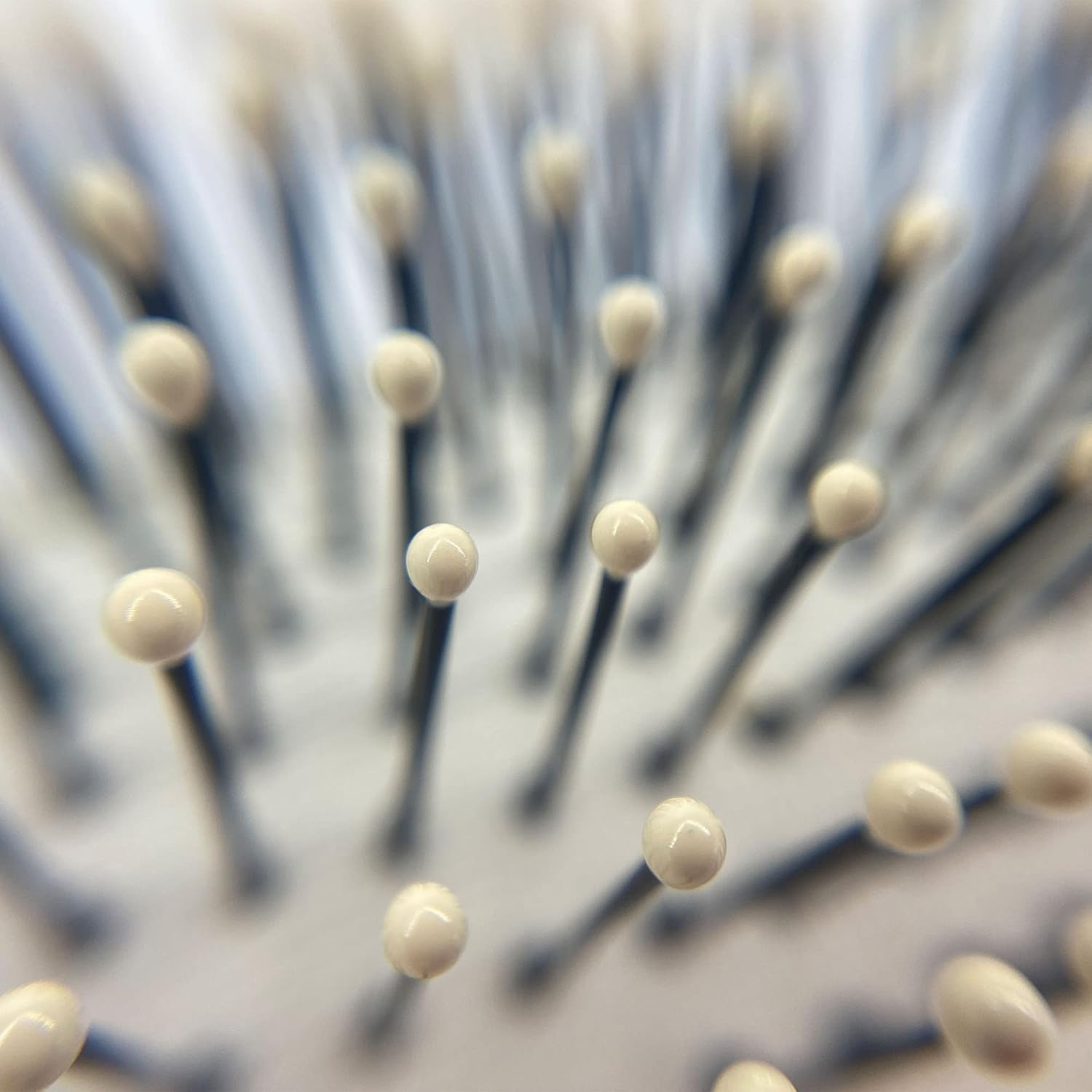 Phillips Brush Light Touch 1 and 2 Oval Cushioned Brush Combo Pack image number 1