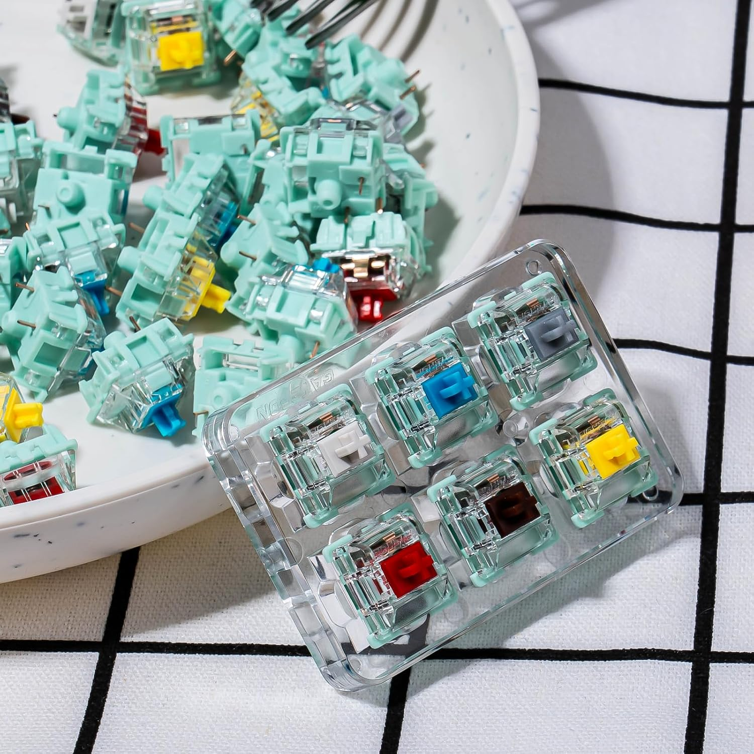 Gateron Jade 3.0 Seriesbrown Mechanical Keyboard Switches - Tactile & Balanced for Versatile Typing & Gaming - 55G Actuation Force -72Pcs