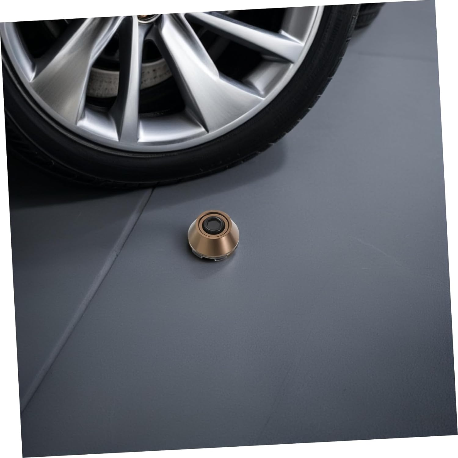 ROMISBABA Racing Aluminum Wheel Center Caps Lightweight Hub Covers for Vehicle Rims Heat Resistant Alloy Caps with Sporty Design for Enhanced Appearance and Performance image number 3