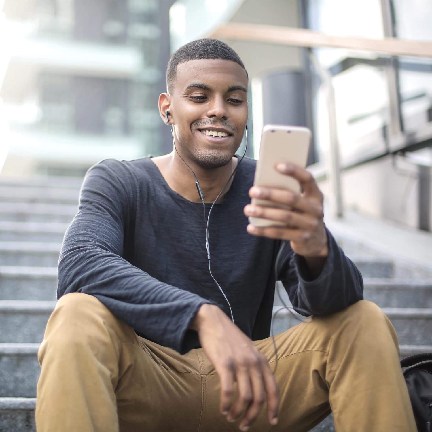 APM 600249 Mini Headphones, Wired image number 5