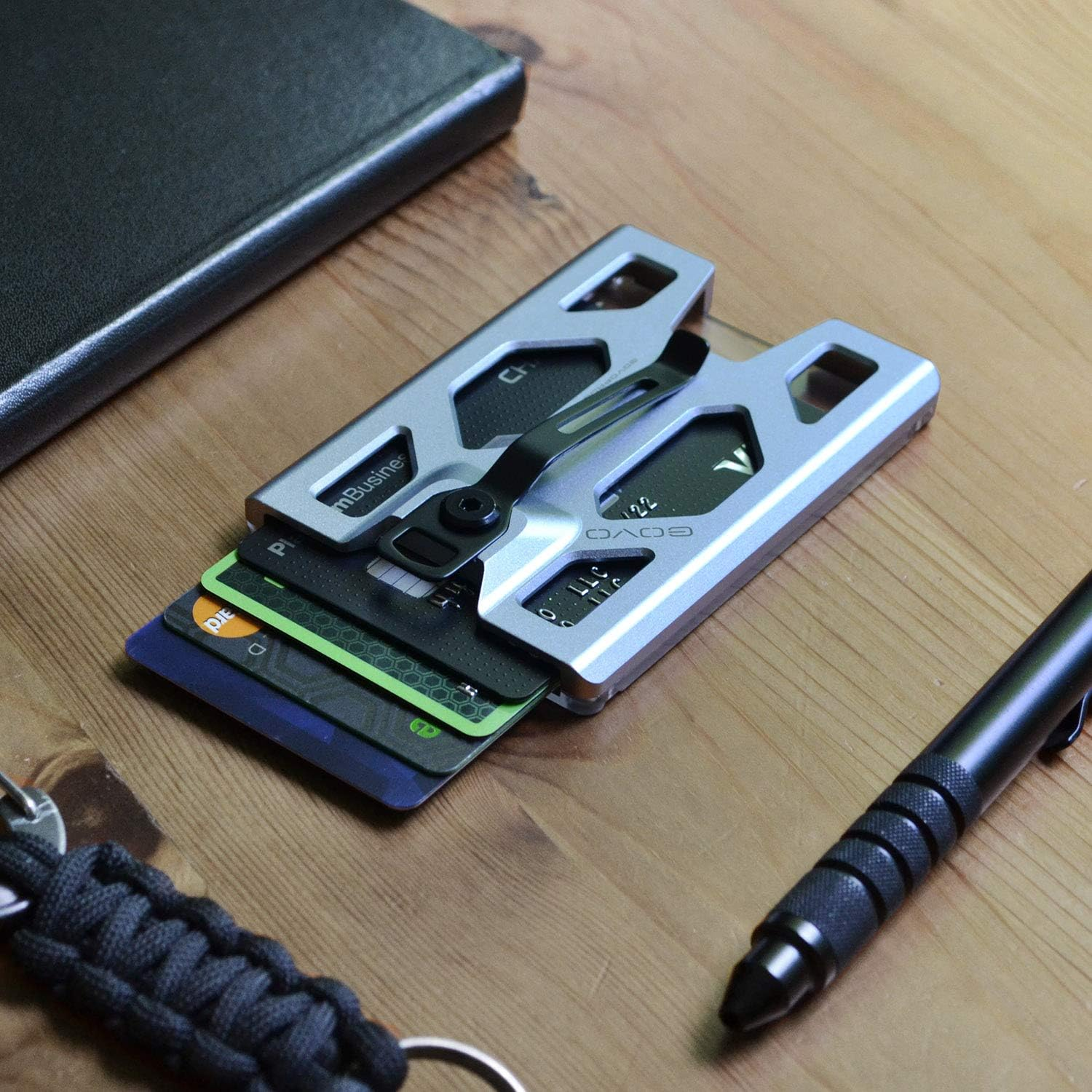 GOVO Badge Holder/Wallet_Metal Durable ID Card Holder with Metal Clip and 4 Cards Slot Aluminum Silver Silver image number 5