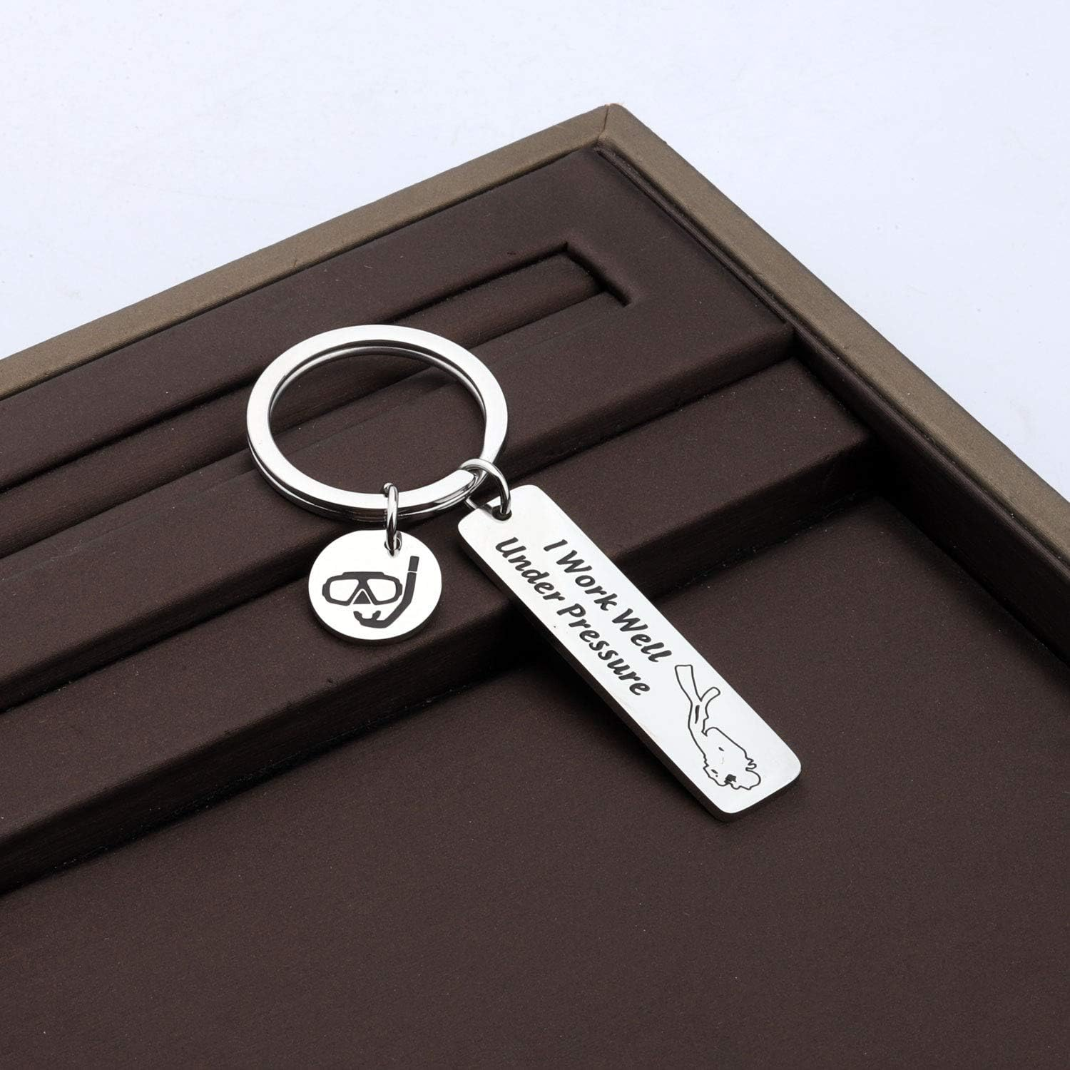 CENWA Scuba Diving Gift Scuba Diver Gift I Work Well under Pressure Keychain Extreme Sports Jewelry Great Gift for Divers image number 3