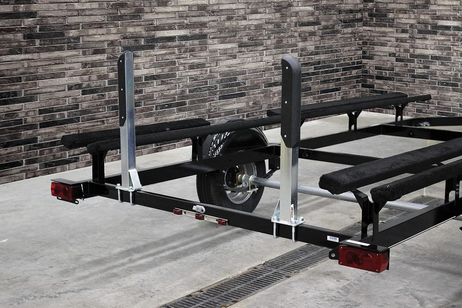 Extreme Max 3005.3787 Heavy-Duty 30" Pontoon Trailer Guide-Ons with Non-Marking Coating for 3" Trailer Frames - Includes 2 Guide-Ons image number 6