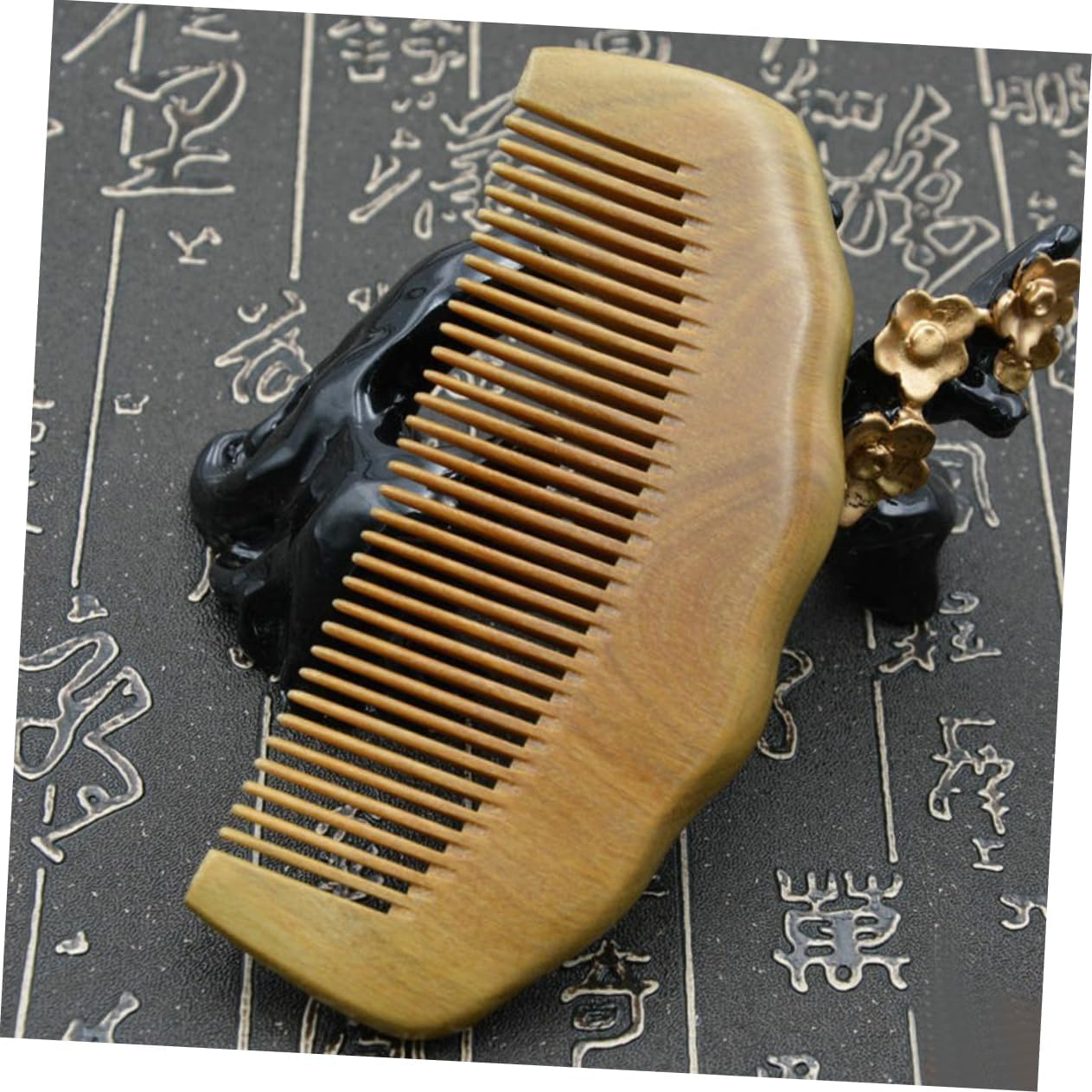 BIUDECO Hair Comb Massage Scalp Relax Detangling Scalp Care Comb Natural Sandalwood image number 3