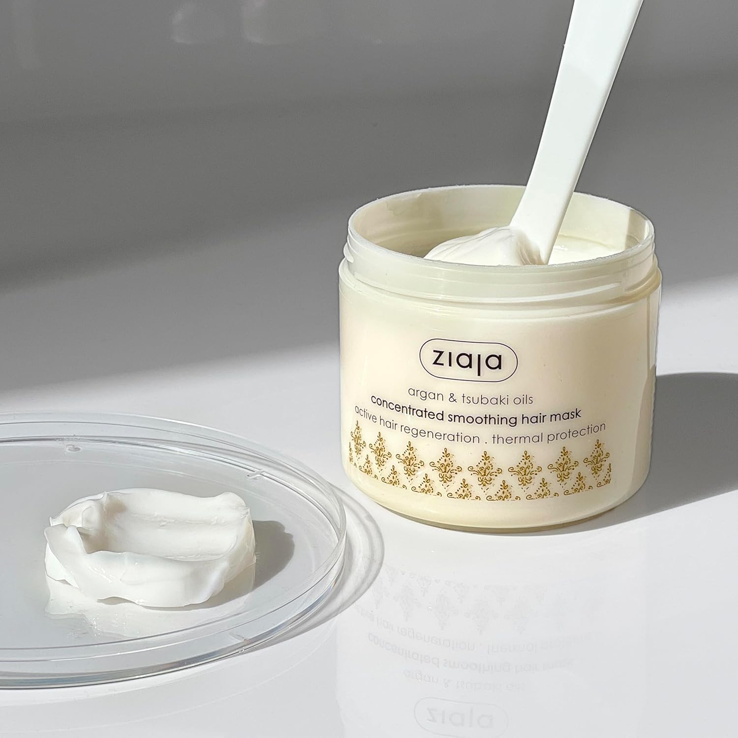 ZIAJA ARGAN and TSUBAKI OILS CONCENTRATED SMOOTHING HAIR MASK 200ML image number 3