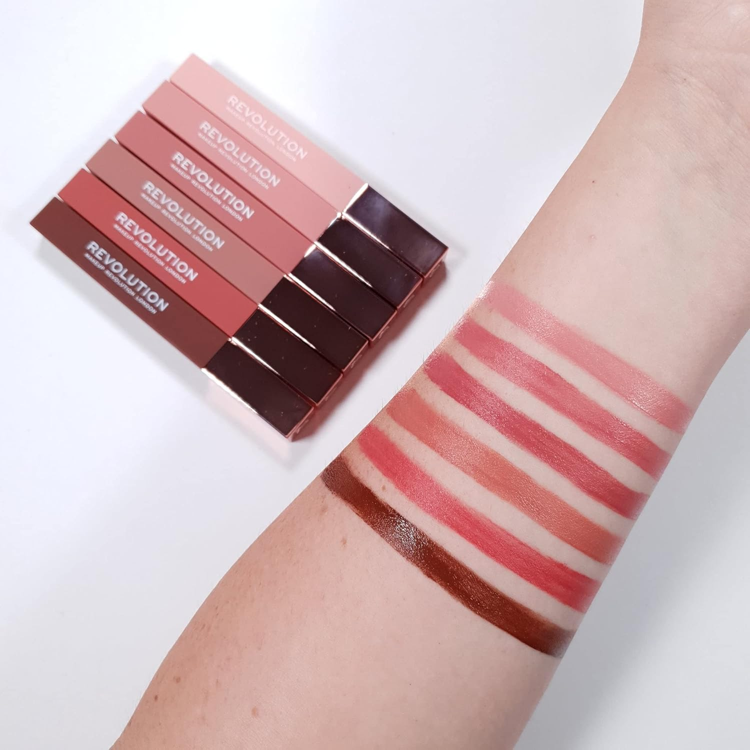 Revolution Filter Finish Lip Cr&egrave;me 1.8 Ml, Burnt Cinnamon image number 1