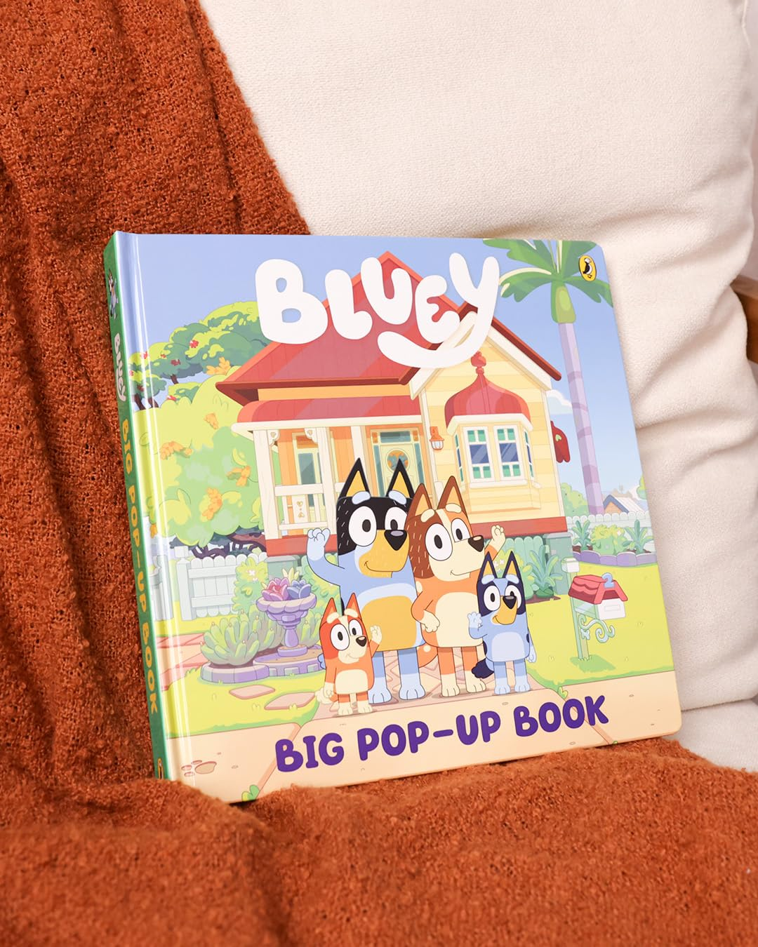 Bluey: Big Pop-Up Book: a Fun Pop-Up Adventure Full of Bluey Surprises! image number 6