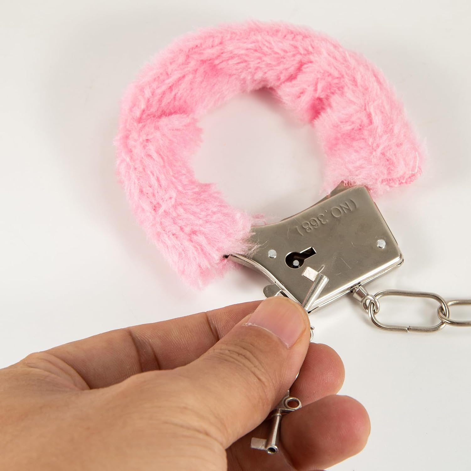 JDFHFGB Sexy Plush to Y Handcuffs Set for Couple Cosplay Police Prop with Keys & Party Supplies (Pink) - Pink image number 3
