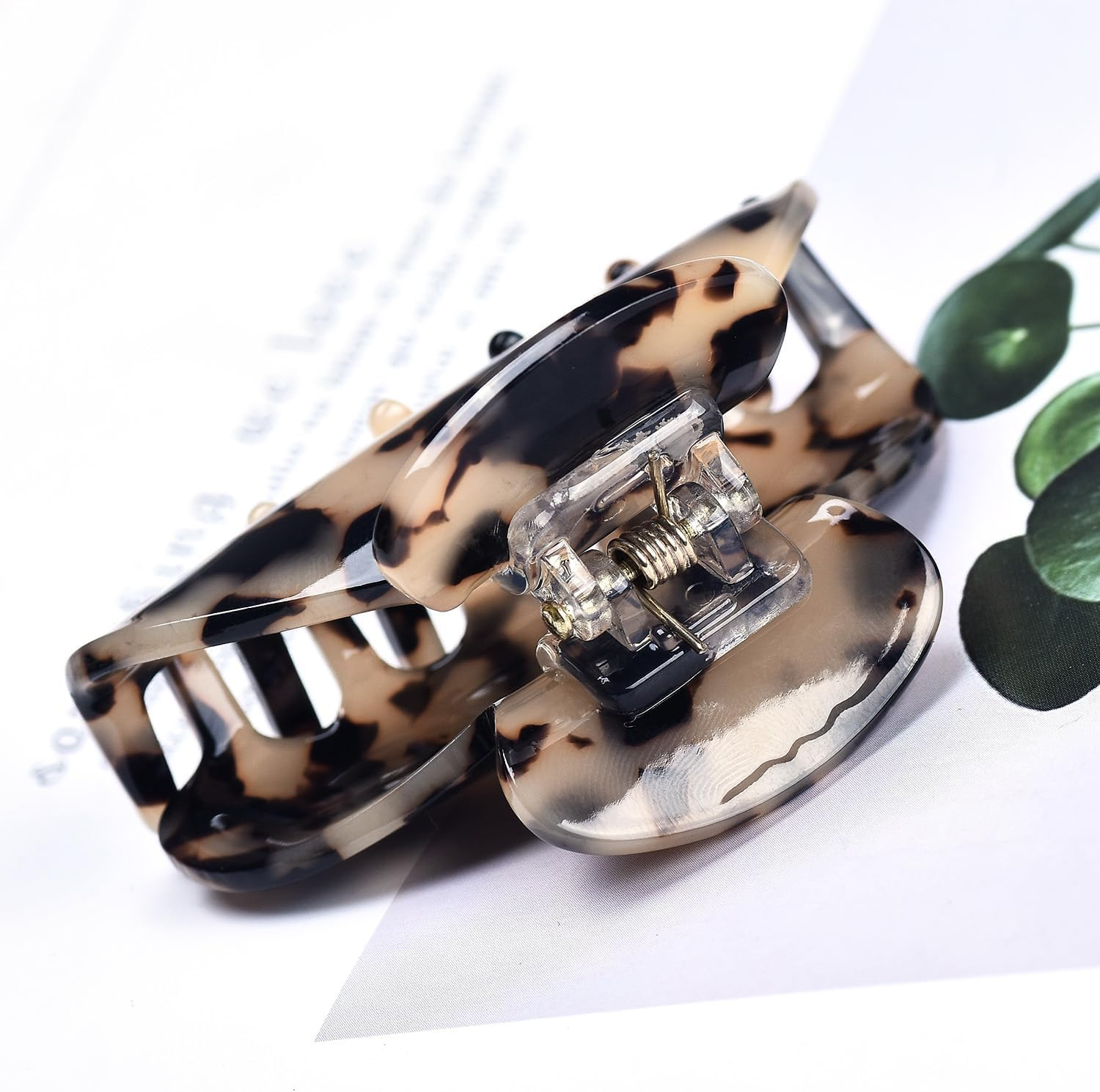 Set of 3 Leopard Hair Clips Made of Black Plastic for Women 7 Cm X 4 Cm image number 3