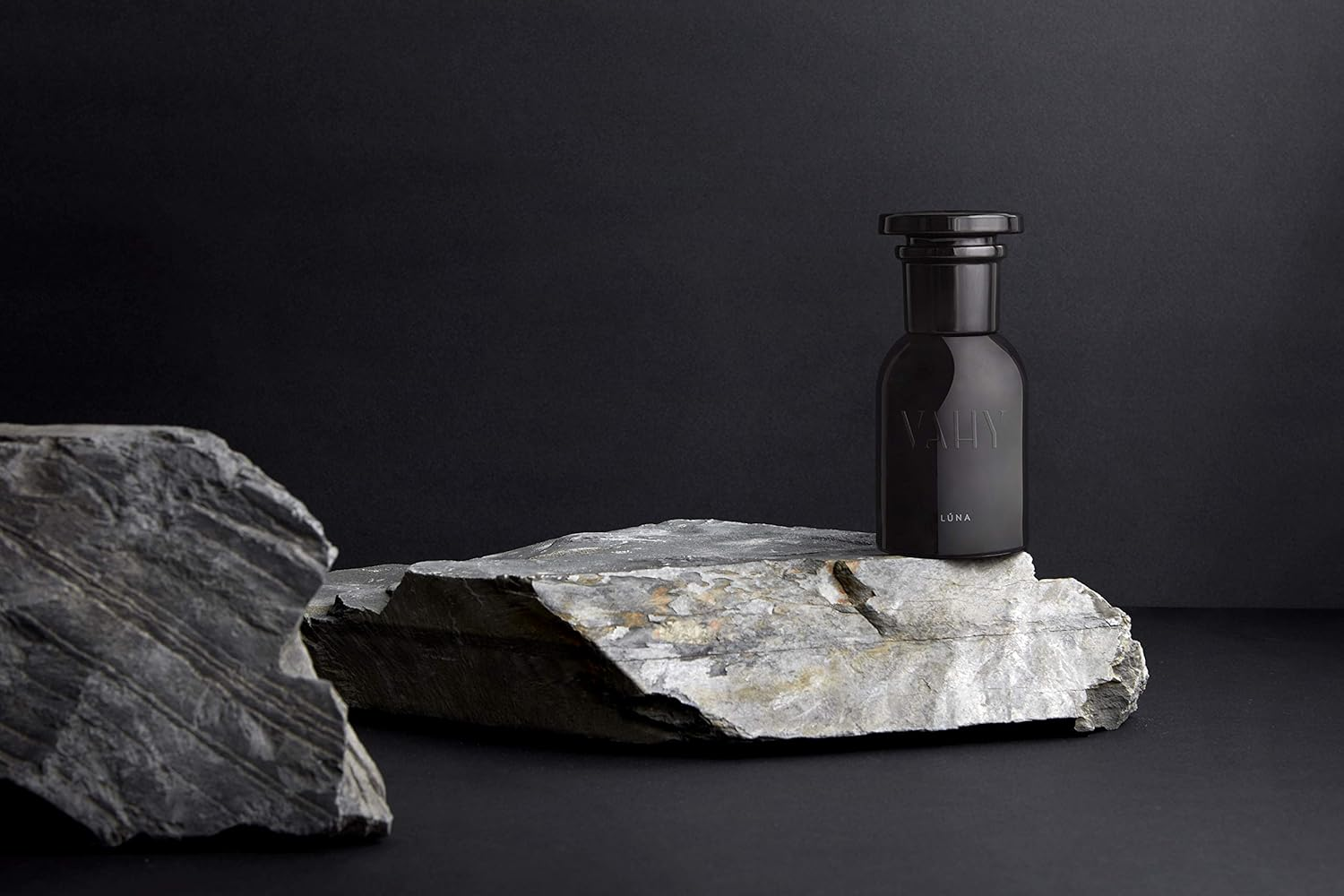 Luna Natural Perfume Spray for Unisex 50 Ml