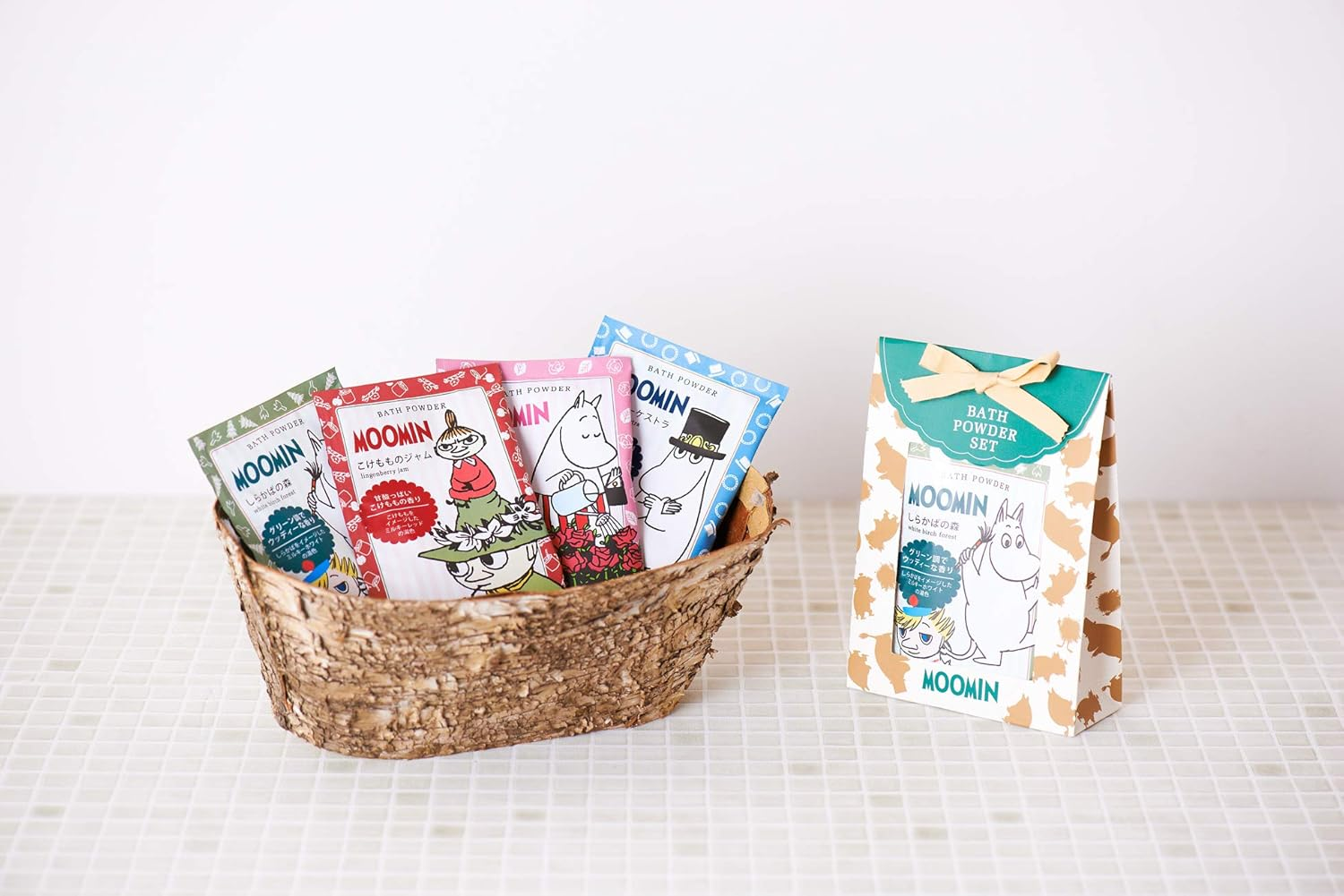 Moomin Bath Powder, 1.2 Oz (35 G), Cocemomo Jam, 12 Pieces (White Turbidity Bath Sale, Made in Japan, Sweet and Sour Kokemomo Scent) image number 3