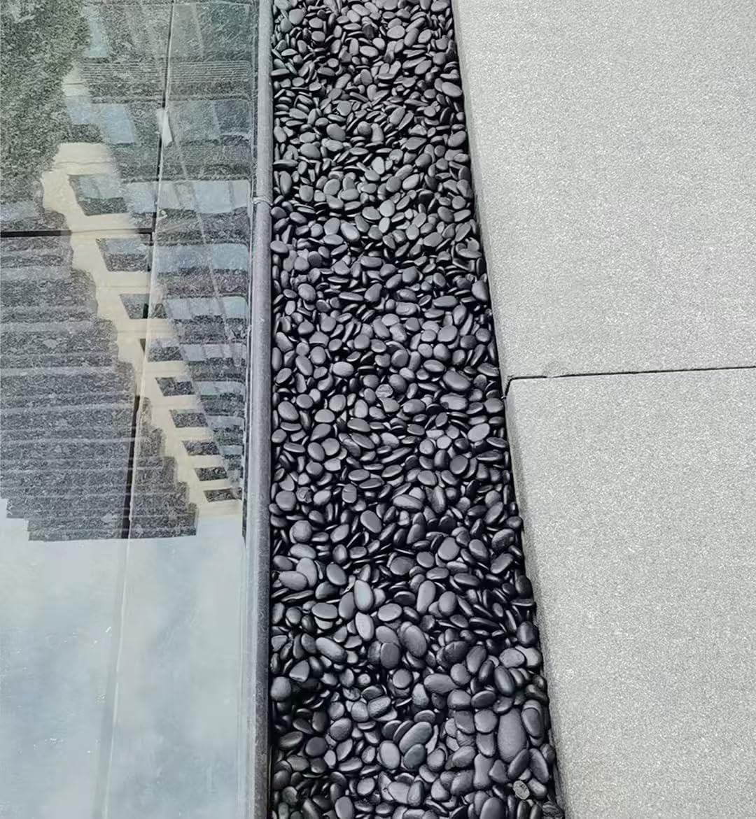 1KG Black Polished Pebbles,Natural Decorative Gravel, for Landscaping,Aquariums,Plants and Vase Fillers Etc