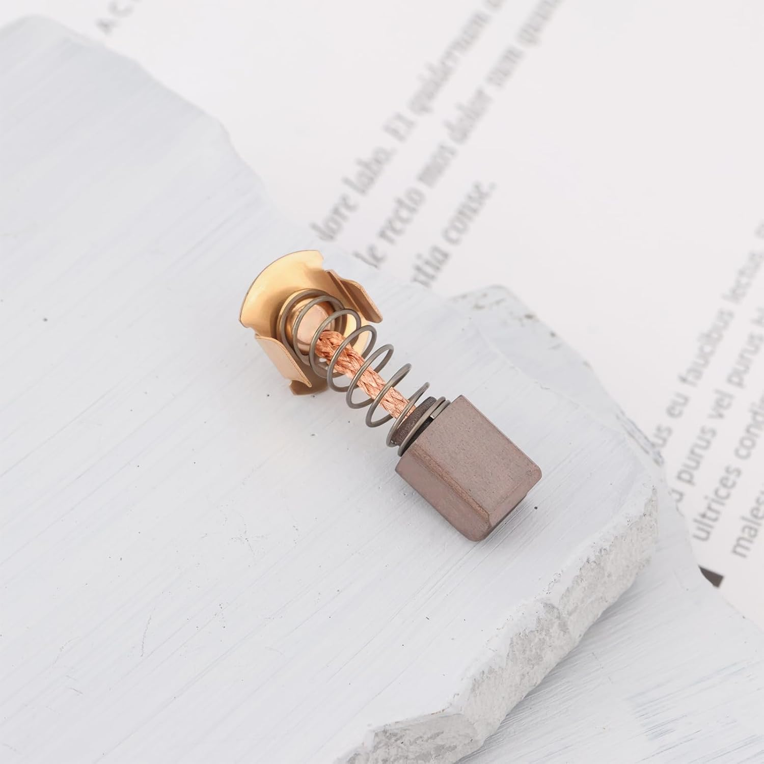 Be in Your Mind 4 Pcs Power Tool Carbon Brush Replacement Motor Brushes 7Mm X 7Mm X 9.5/12Mm Compatible with Makita CB430 BHR200 DCS550 191971-3 image number 2