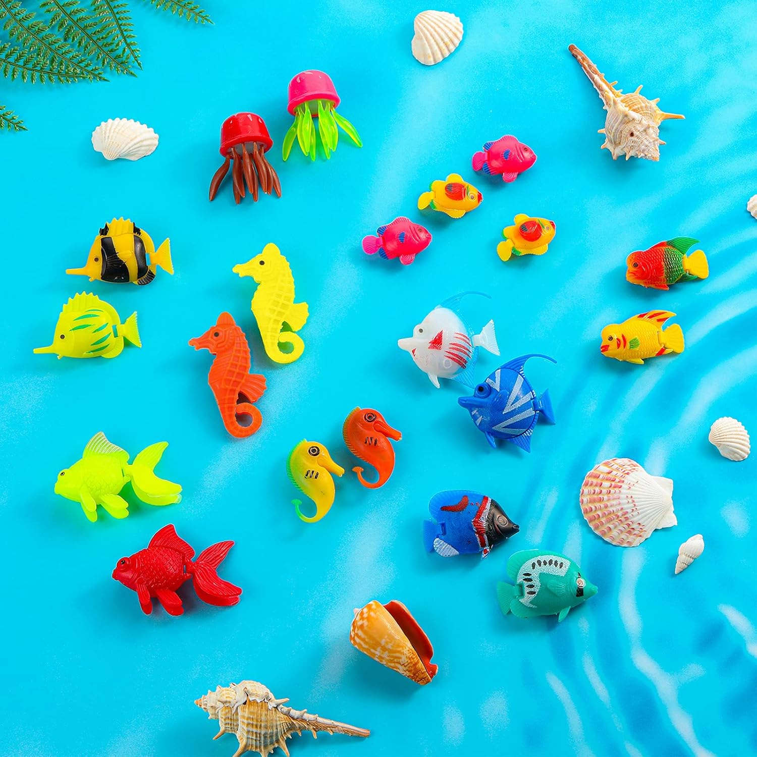 Weewooday 20 Pieces Artificial Moving Fishes Plastic Floating Fishes Lifelike Fish Ornament Aquarium Decorations for Fish Tank (Jellyfish and Seahorses) image number 1