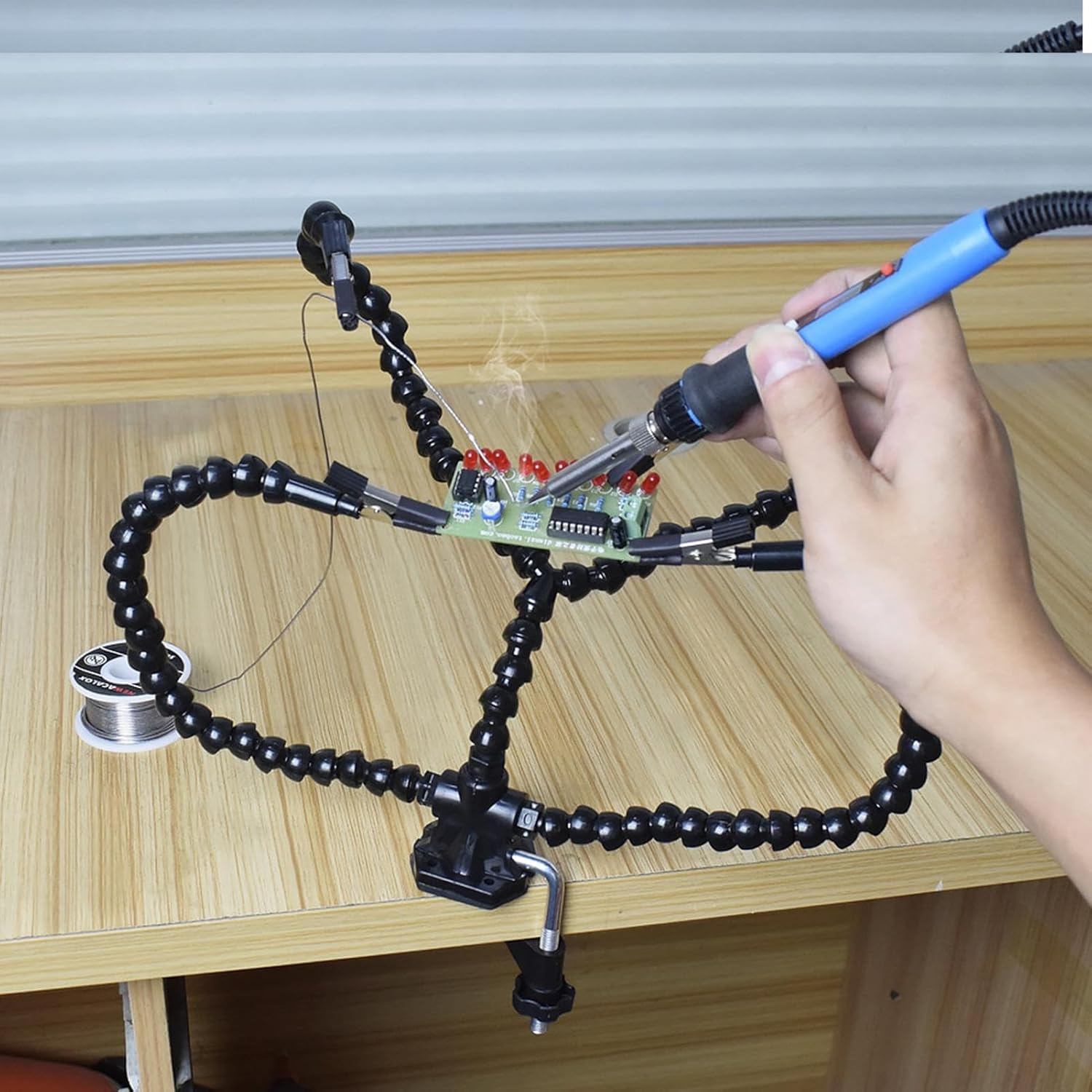 Third Hand Tool - 4 Flexible Arms with Adjustable Table Desk Clamp,4 Soft and Flexible Arms with Adjustable Clips 360 Degree Rotating Third Hand Tool for Soldering, Puchen - Blue image number 3
