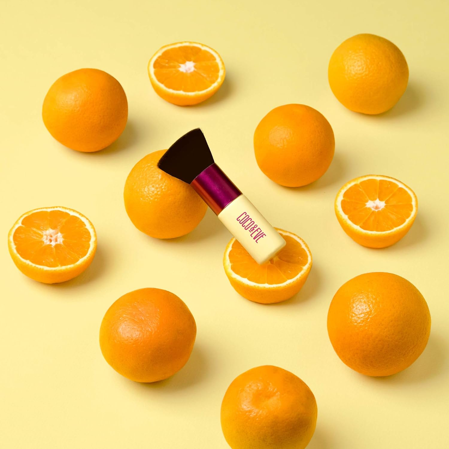 Coco & Eve Sunny Honey Bali Bronzing Deluxe Vegan Kabuki Self Tanner Brush image number 5