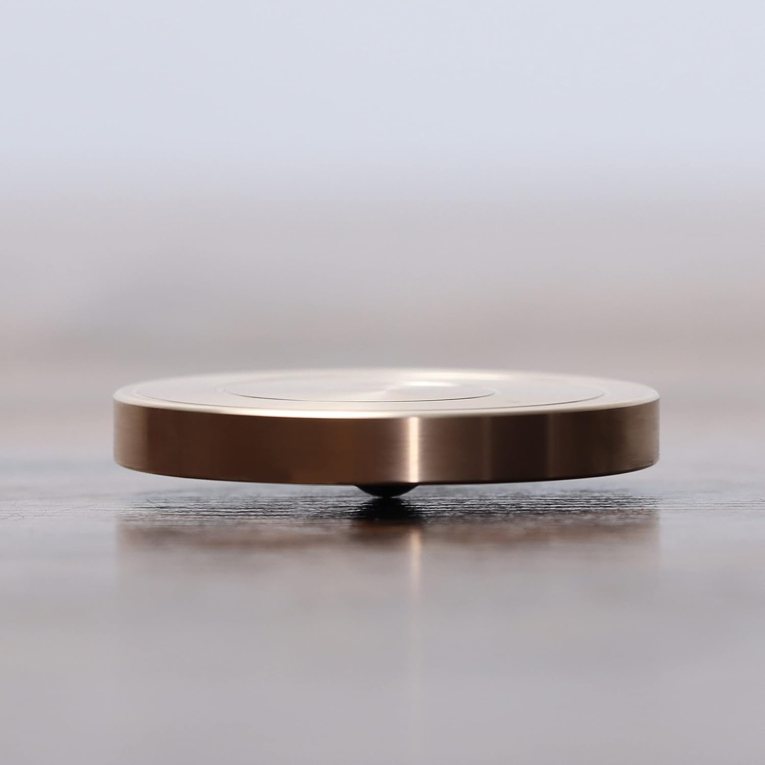 JZENT Kinetic Desk Toy Brass Spinning Top Visual Illusion Office Decompression Adult Anxiety Relief Fidget Toy JT-07 image number 5