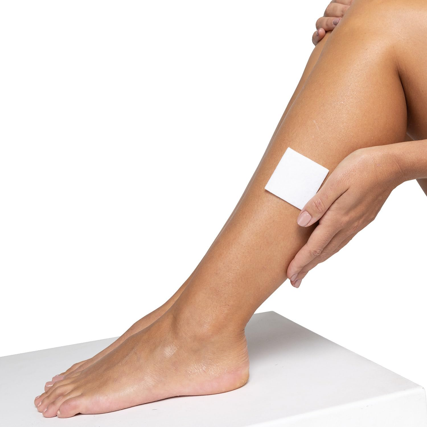 MEDSTOCK Non-Stick Pad, 5CM X 5CM, 50 Count, Gauze Pad Dressing, Non-Stick Wound Care, Surgical Grade, Fragile Tissue Protection, High Absorption, Porous Film Skin Contact Layer, Non Woven Fabric image number 1