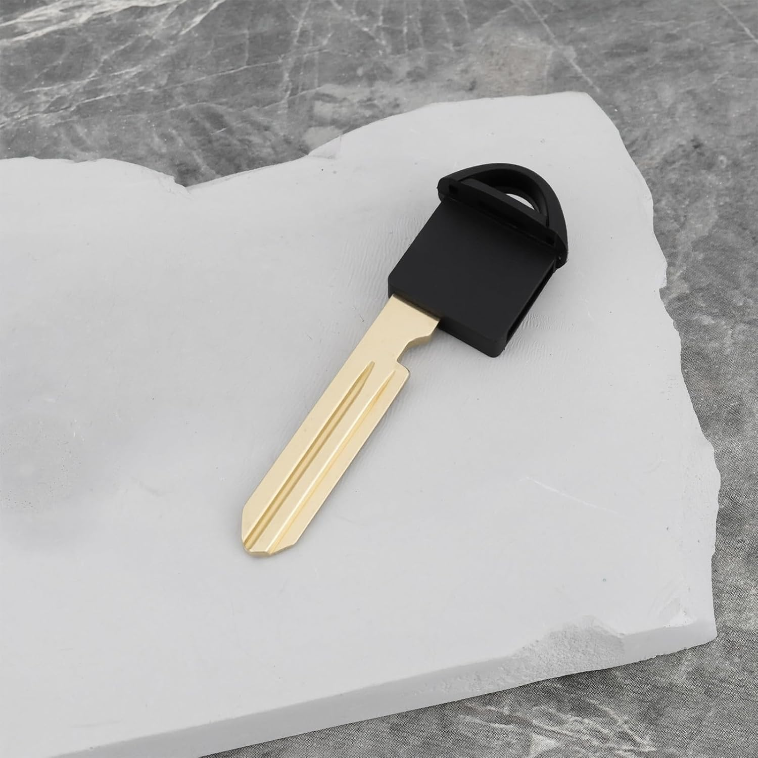 2Pcs Car Key Blanks Blade Compatible with Nissan Titan 2021-2024 Compatible with Frontier 2021-2023 image number 6