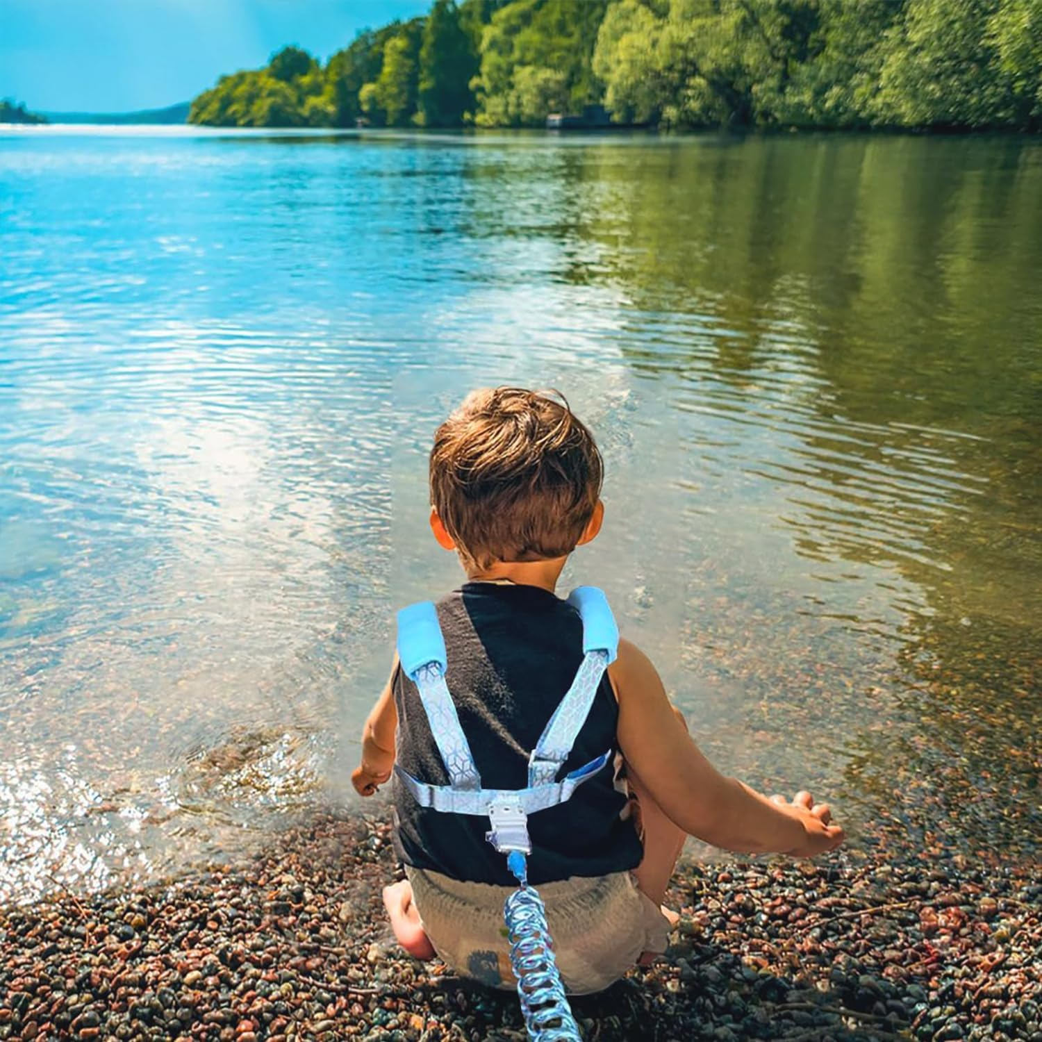 3 in 1 Reflective Kids Leashes, Toddler Harness Leash with anti Lost Wrist Link, Child Harness with Key Lock Design for Boys/Girls, Walking Wristband Rope Protection Tether Belt, Blue image number 3