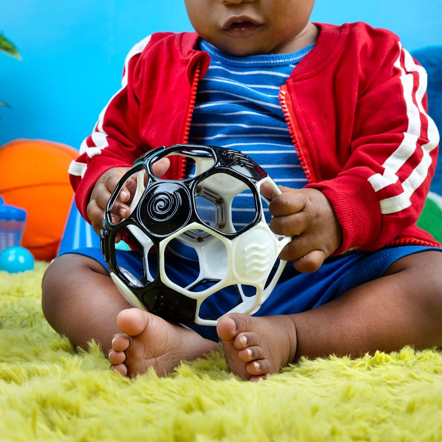 Bright Starts Oball Grippin' Goals Rattle Soccer Ball - Black & White, Easy-Grasp Toy for Newborn and Up image number 3