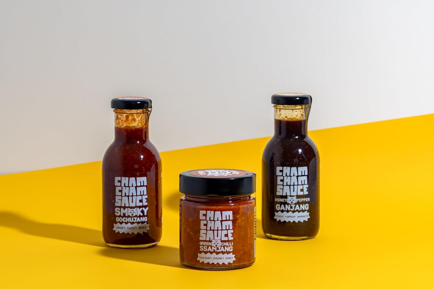 Chamcham Smoky Gochujang Sauce 280G image number 2