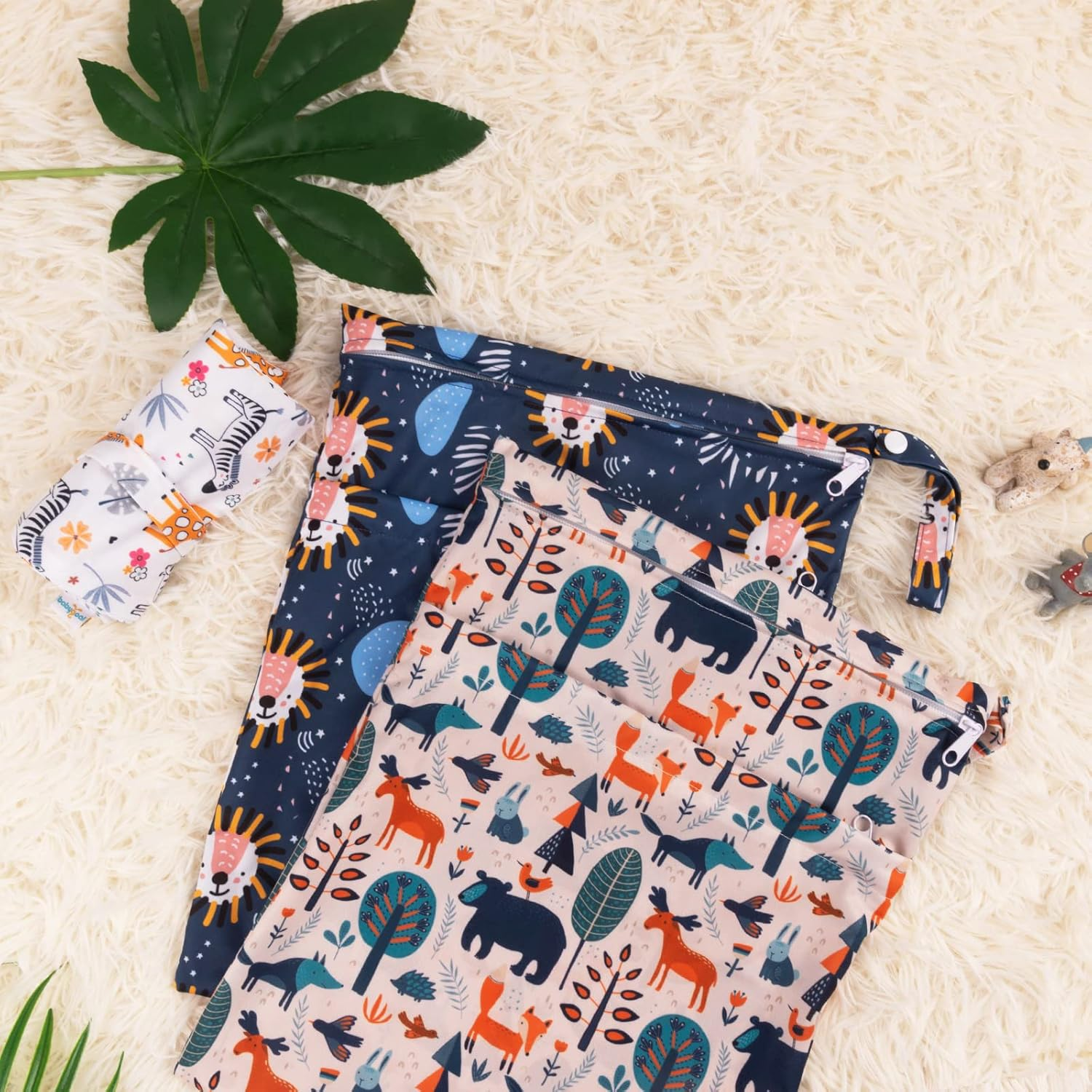 Babygoal Wet Dry Bags for Baby Cloth Diapers, Washable Travel Bags, Beach, Pool, Gym Bag for Swimsuits & Wet Clothes with Two Zippered Pockets 3 Pack, 3LN25 image number 1