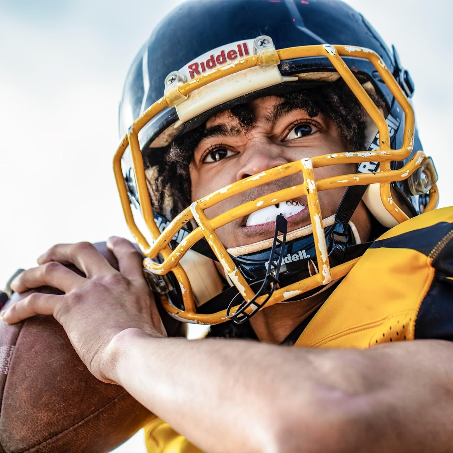 OPRO New Instant Custom-Fit Mouth Guard, Dentist Mouthguard, Revolutionary Fitting Technology for Ultimate Comfort, Protection & Fit, Gum Shield for Rugby, Boxing, Hockey, MMA (Gold, Youth) image number 2