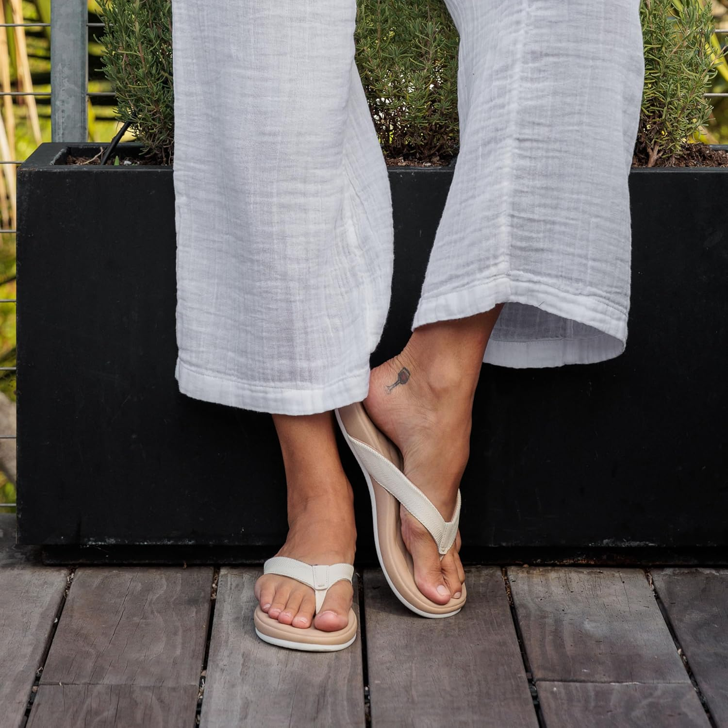 REEF Women'S Cushion Melody Flip-Flop image number 3