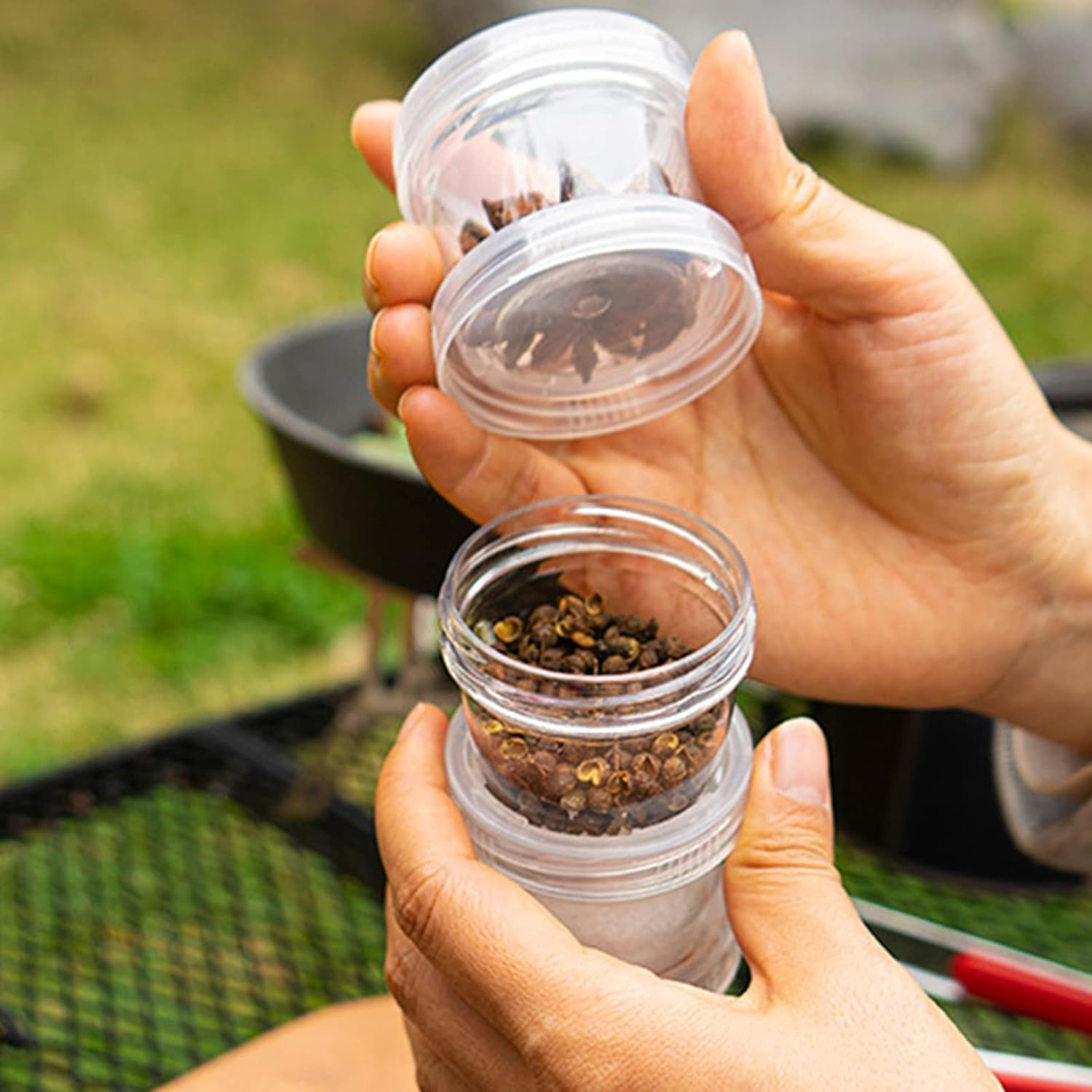 Joyeee Set of 5 Outdoor Spice Jars Set, Portable Seasonings Box for Sauce Condiment, Leak Proof Seasoning Canister with Storage Bag for Camping BBQ Picnic Hiking Fishing Family Use Travel Size image number 3