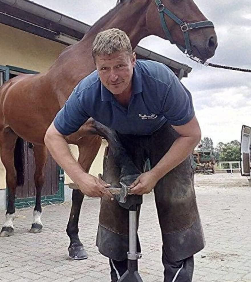 Hoof-It&reg; Blacksmith Hoof Buck - Blue image number 1