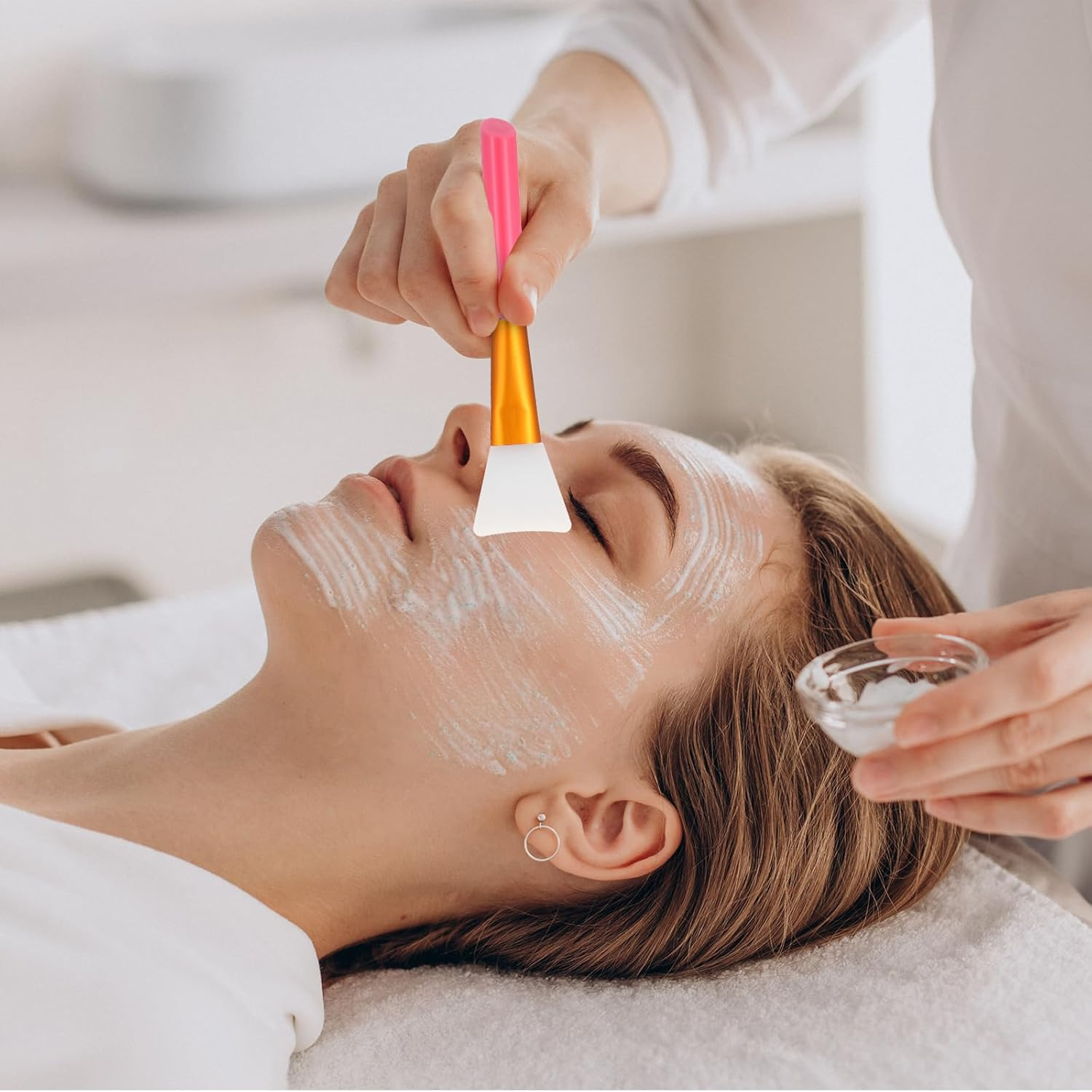 6 Piece Face Mask Brush Silicone Mask Brush Set Face Face Applicator Fan Makeup Skin Care Applicator Brush Mask Applicator Tool for Sleep Mask Mud Mask Skin Care Aesthetic image number 2