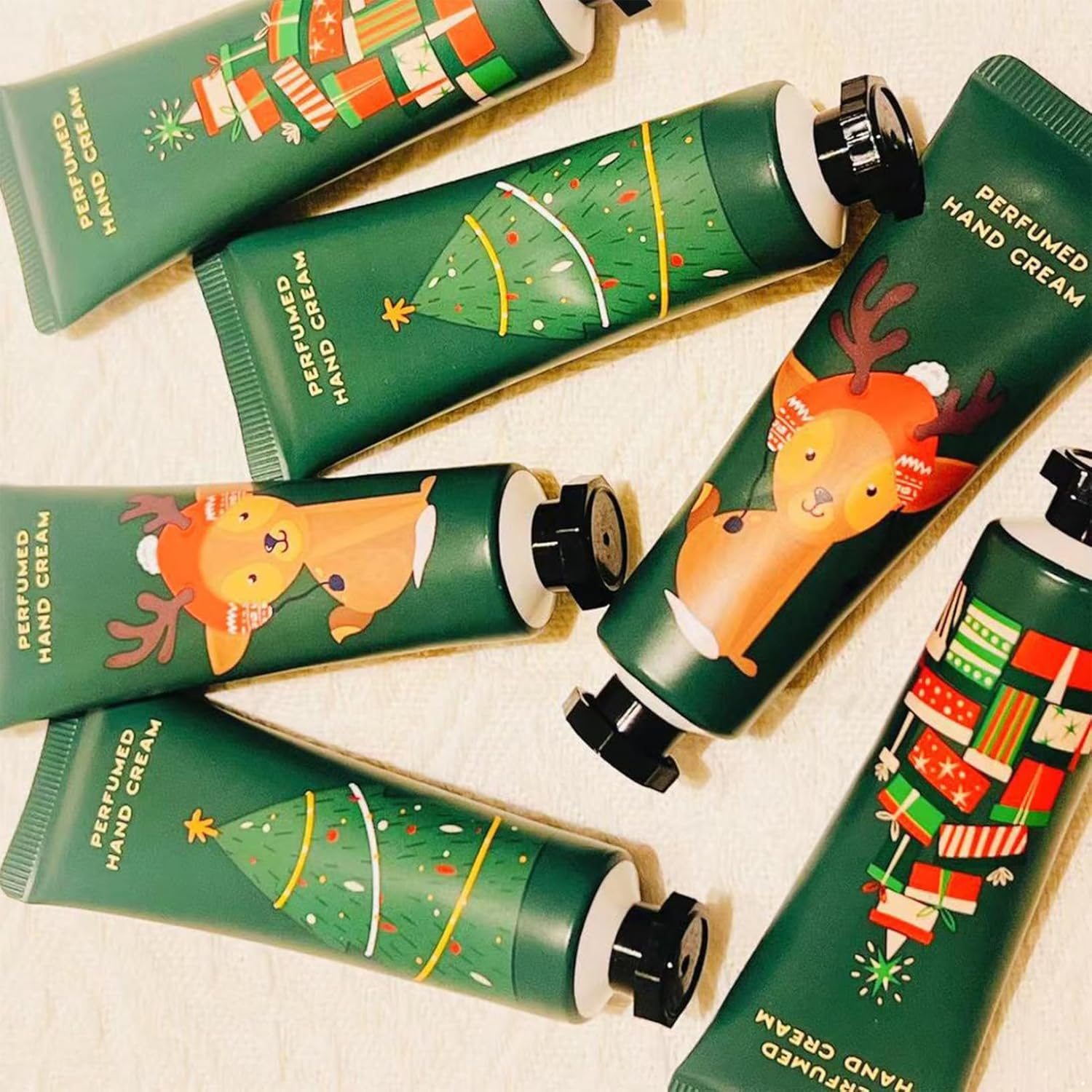 Yeahdor Festive Hand Lotion Set for Christmas Gifting Moisturizing Cream for Women Men and All Green One Size image number 3