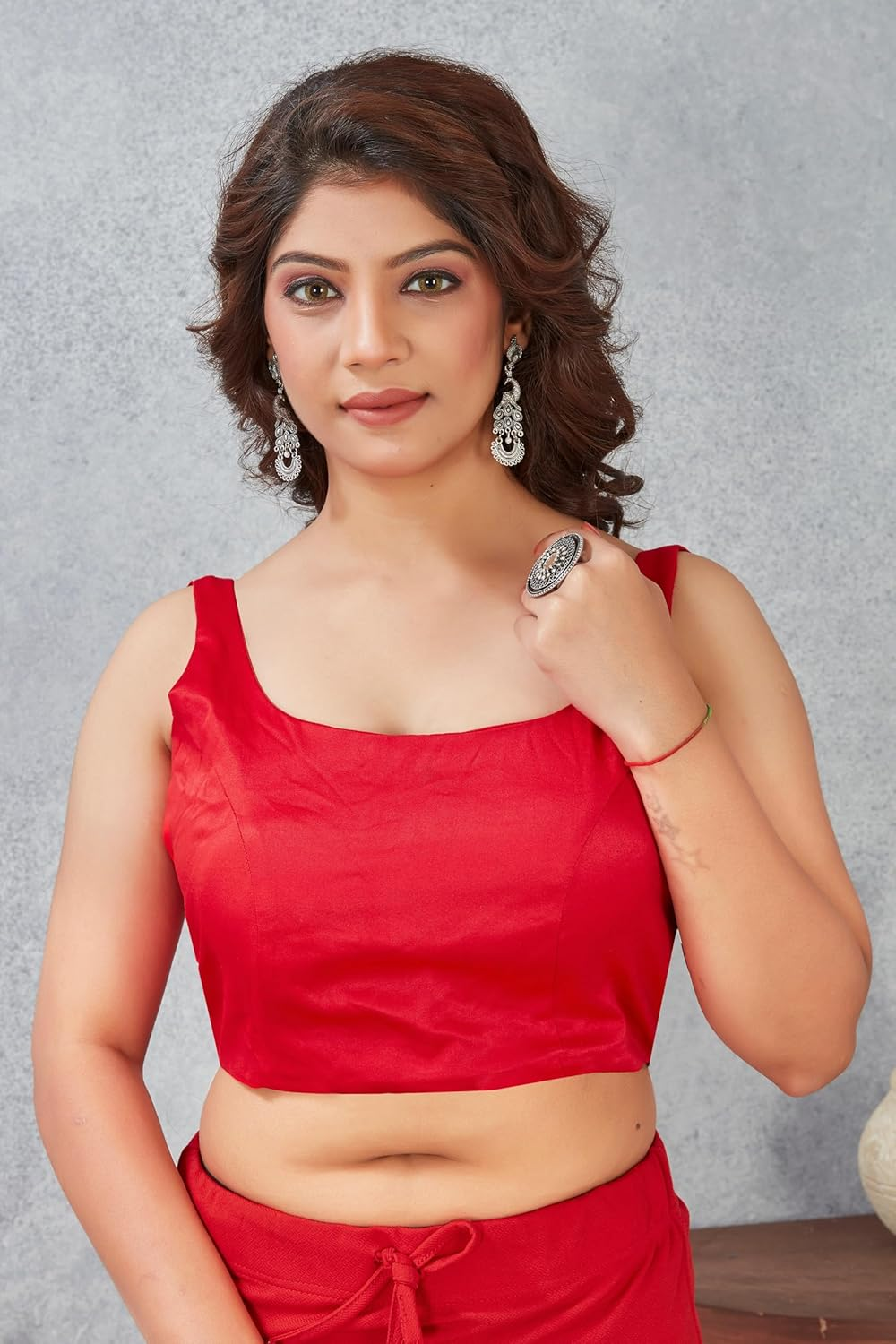 Womens Solid Sleeveless Blouse Crop Top Designer Saree Blouse for Party & Festive Wear image number 3